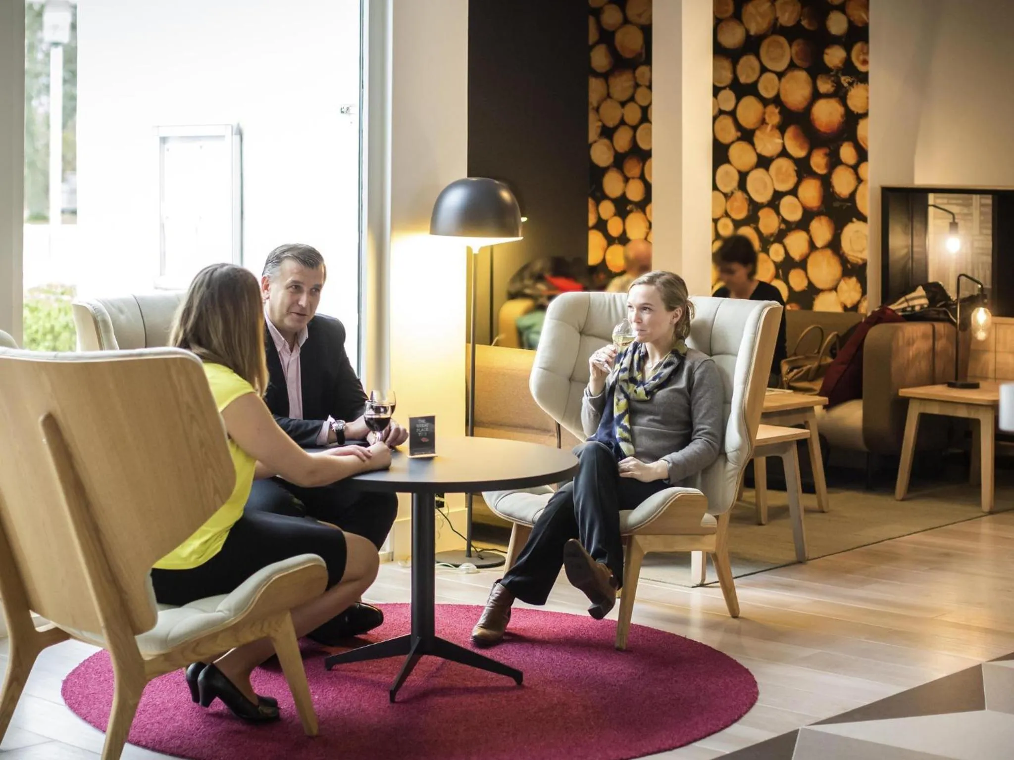 Lounge or bar in Novotel Lille Aéroport