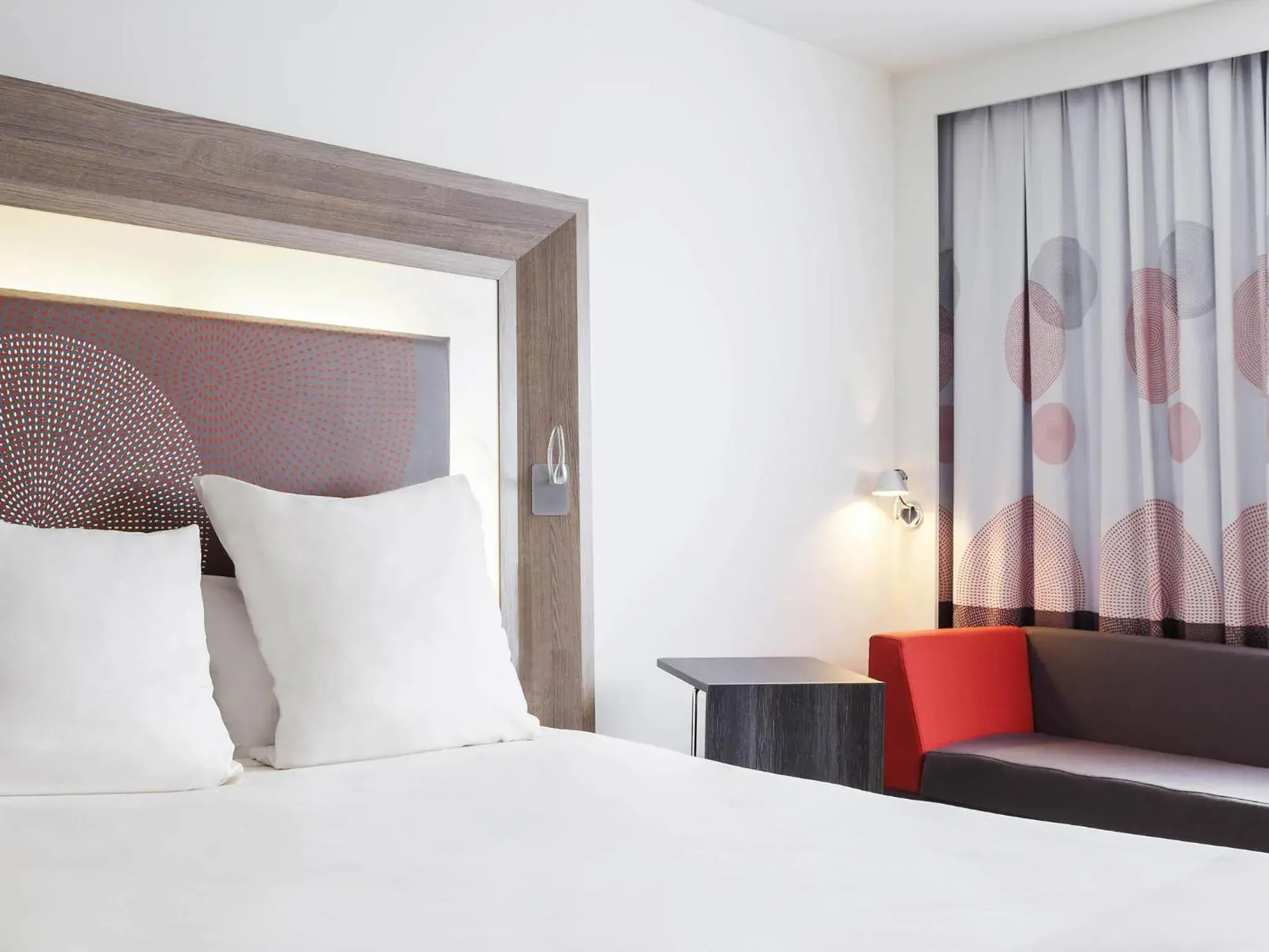 Classic Double Room with Sofa Bed in Novotel Lille Aéroport Classic Double Room with Sofa Bed in Novotel Lille Aéroport