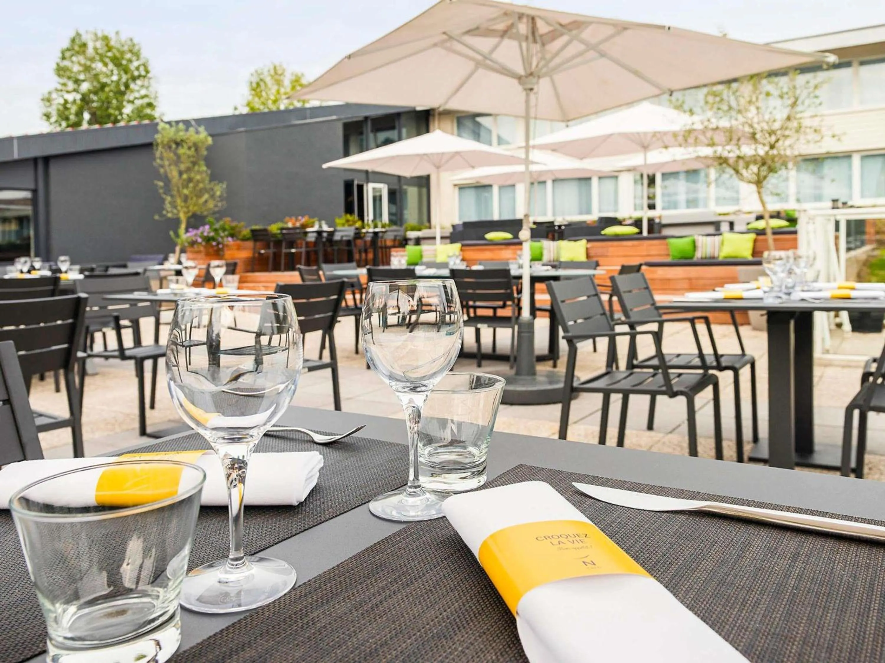 Restaurant/places to eat in Novotel Lille Aéroport