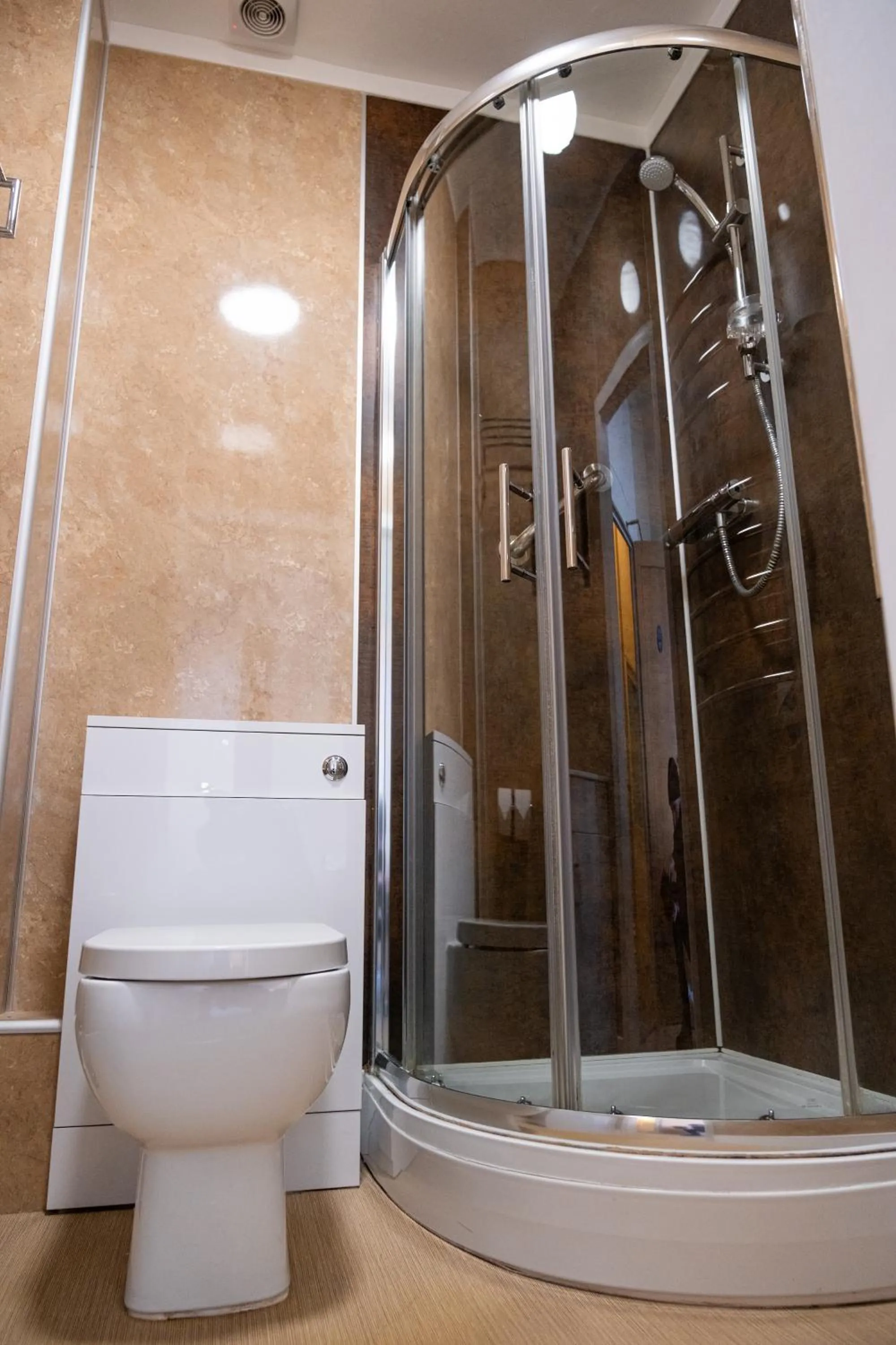 Shower in Weston Hotel