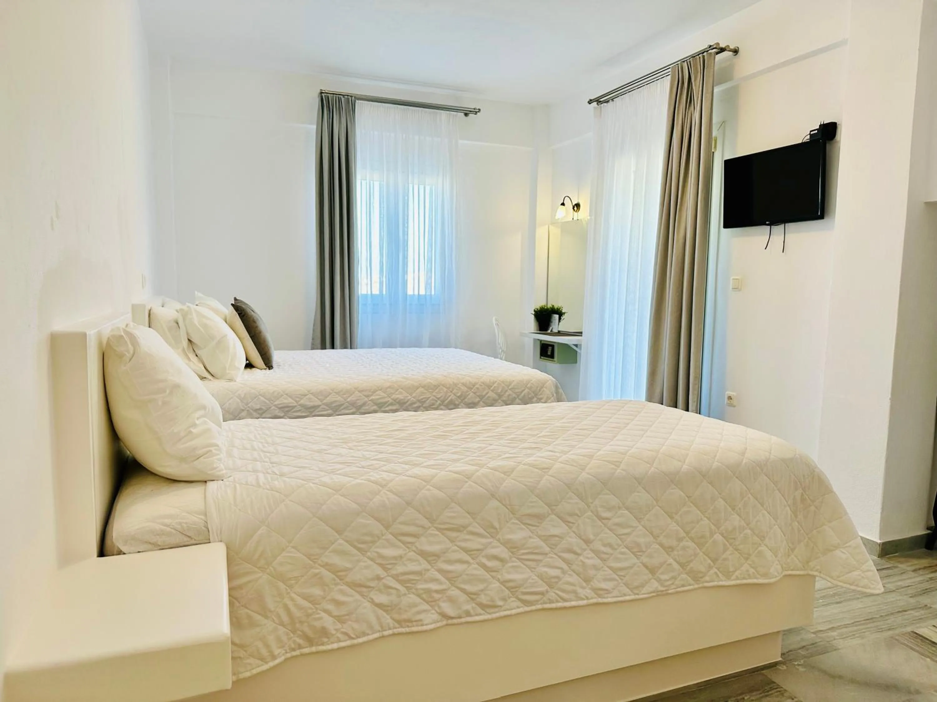 Bedroom, Bed in Paradiso Boutique