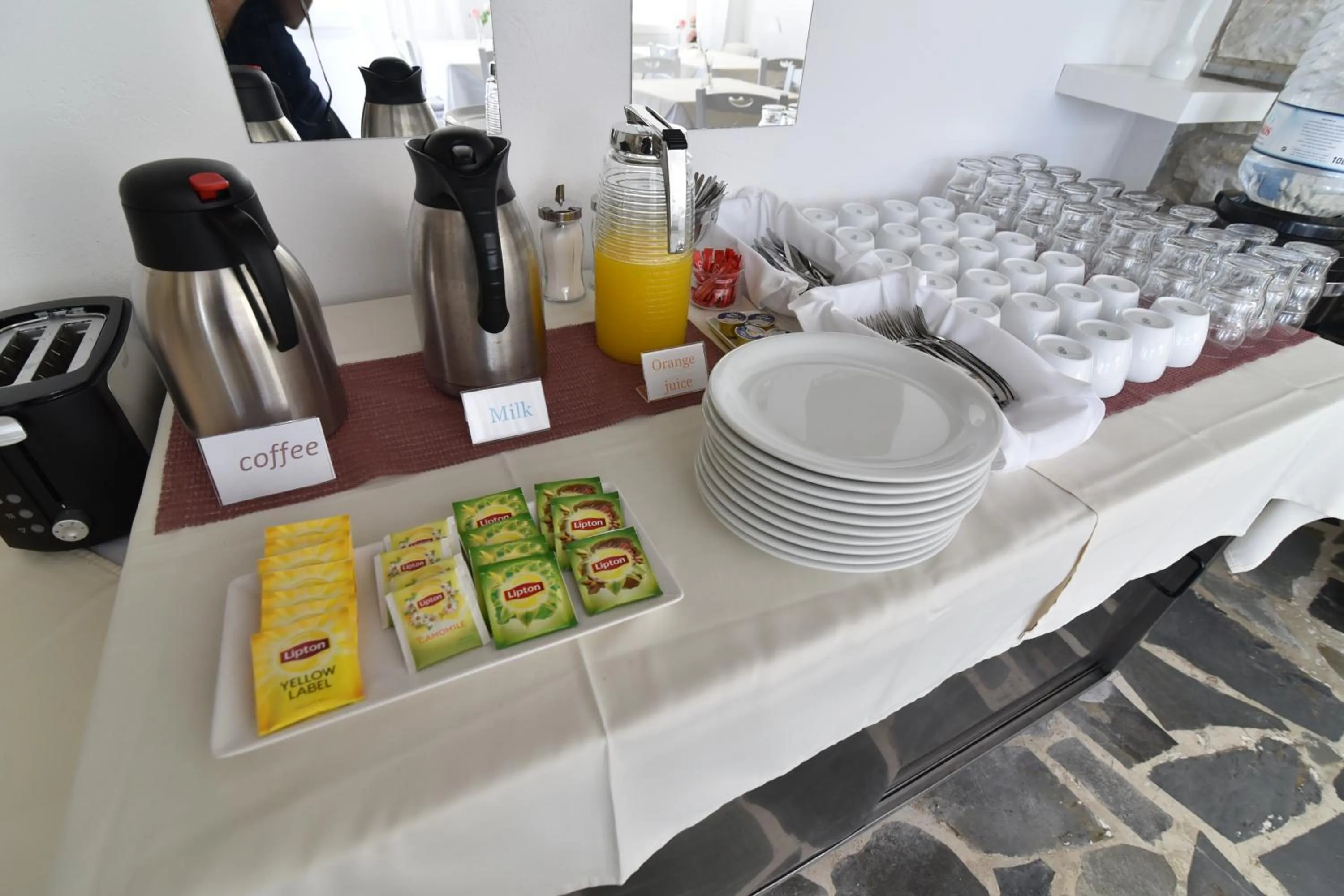 Coffee/tea facilities in Paradiso Boutique