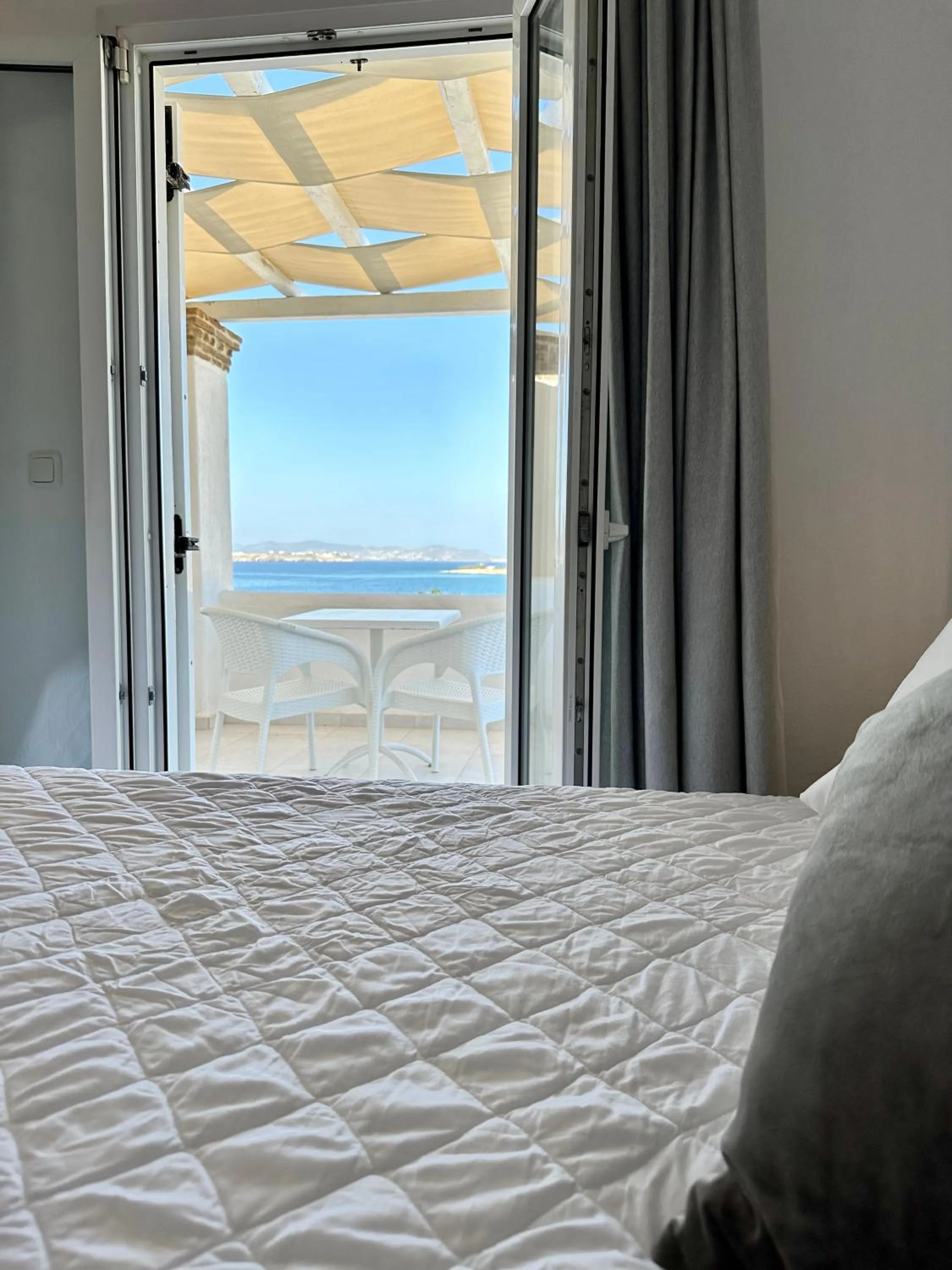 Bed in Paradiso Boutique