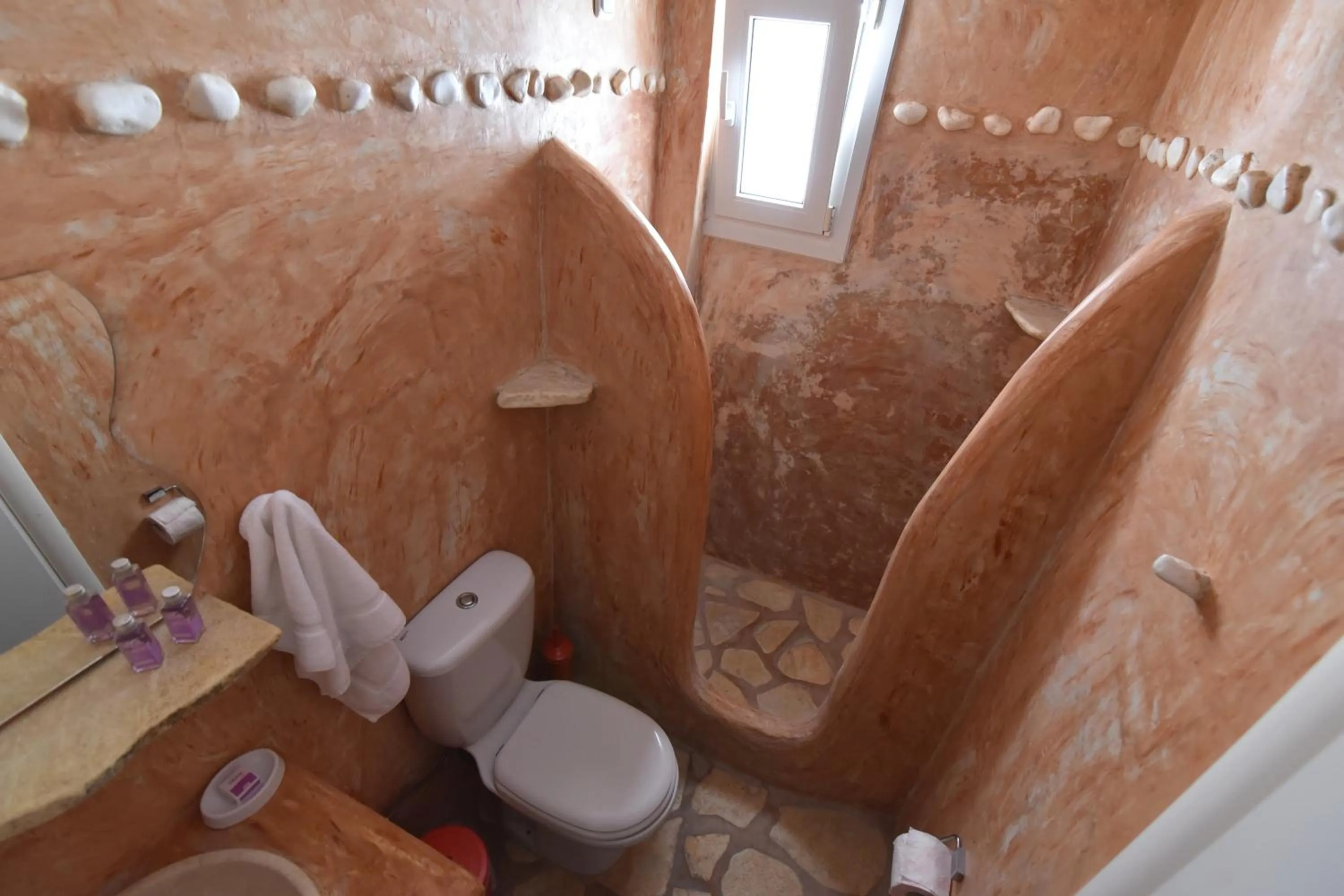 Shower in Paradiso Boutique