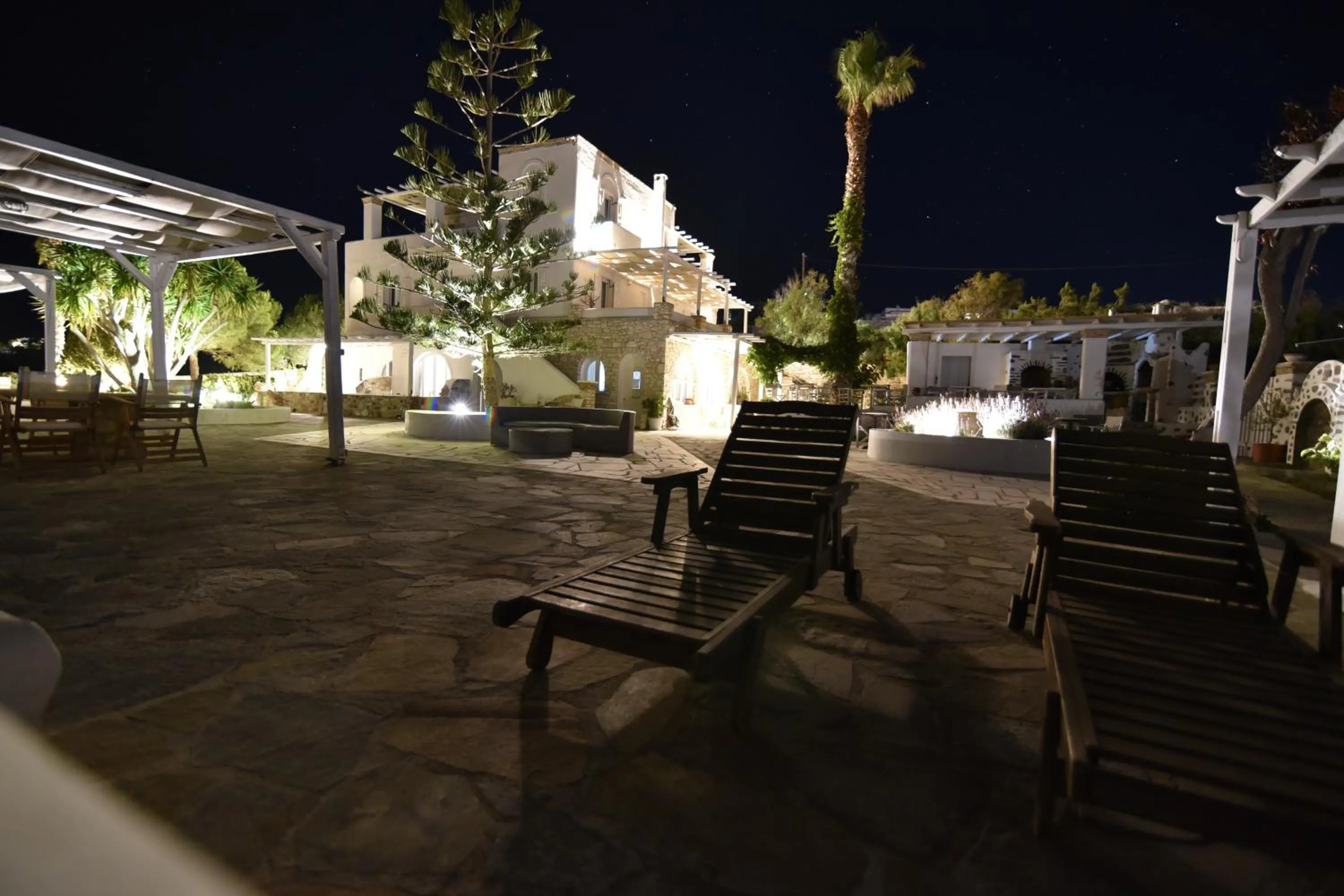 Patio in Paradiso Boutique