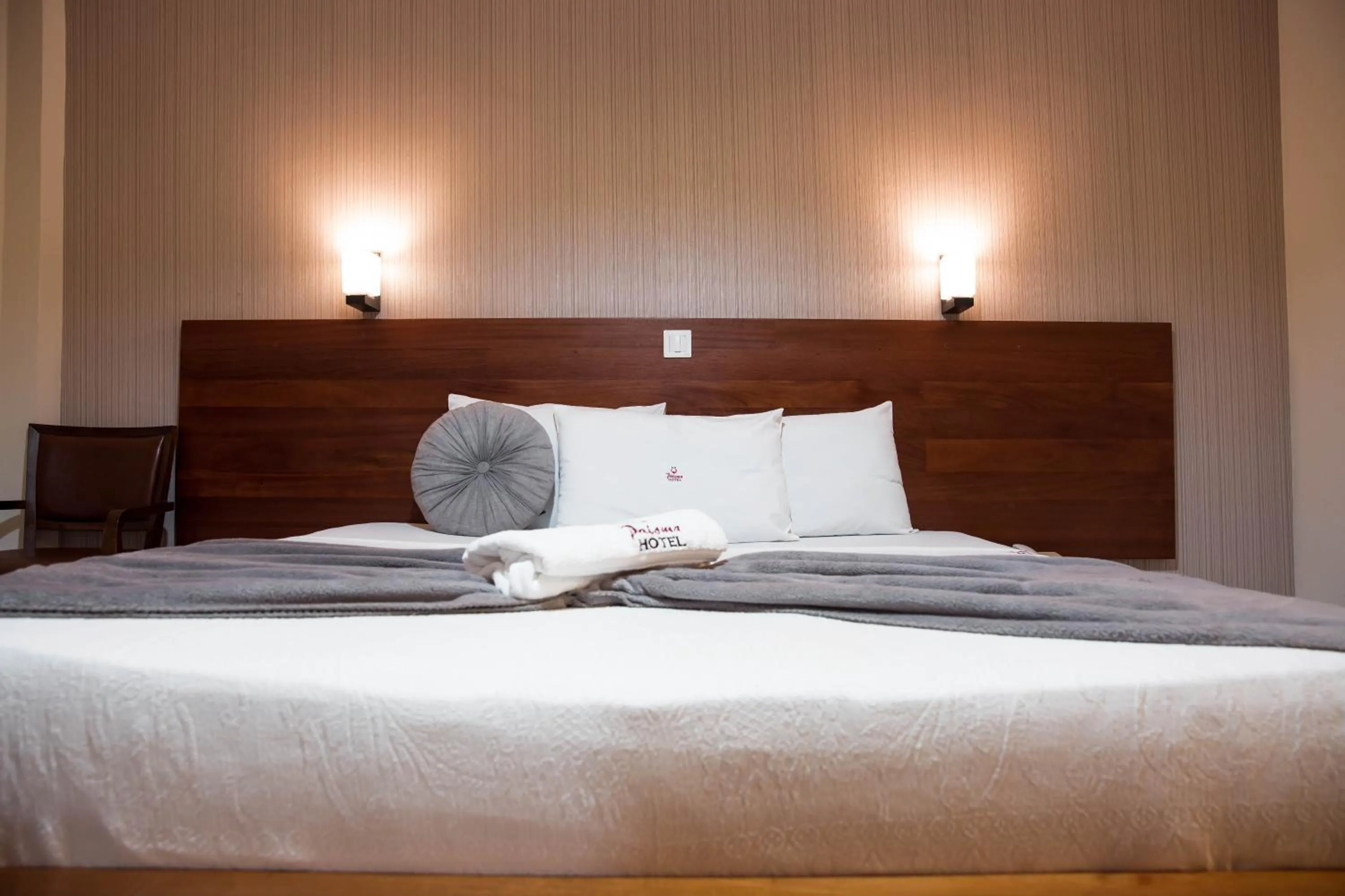 Bedroom, Bed in Paloma Hotel Ring Road