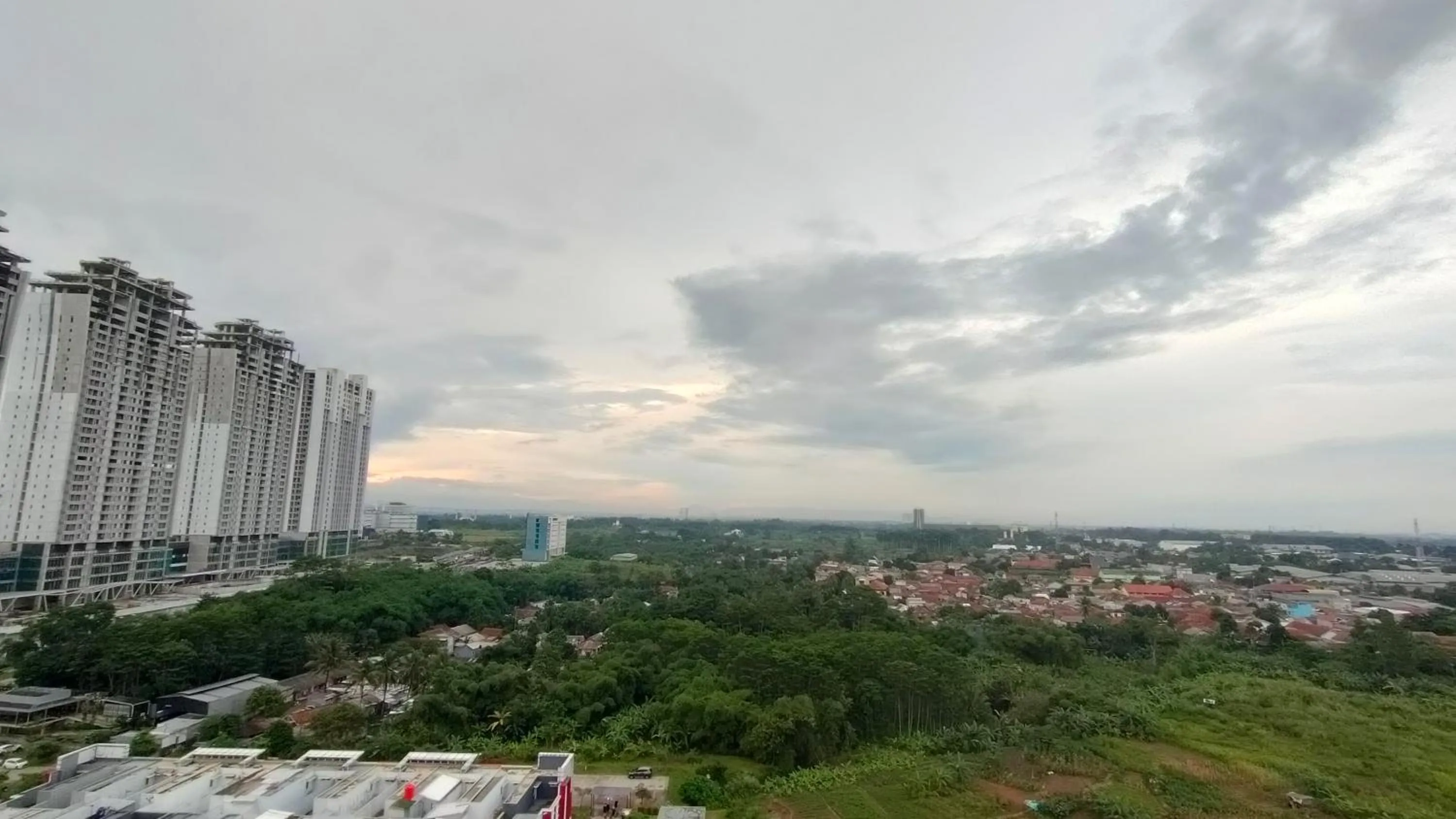 Natural landscape in Kozy Room Sentul Tower Apartemen