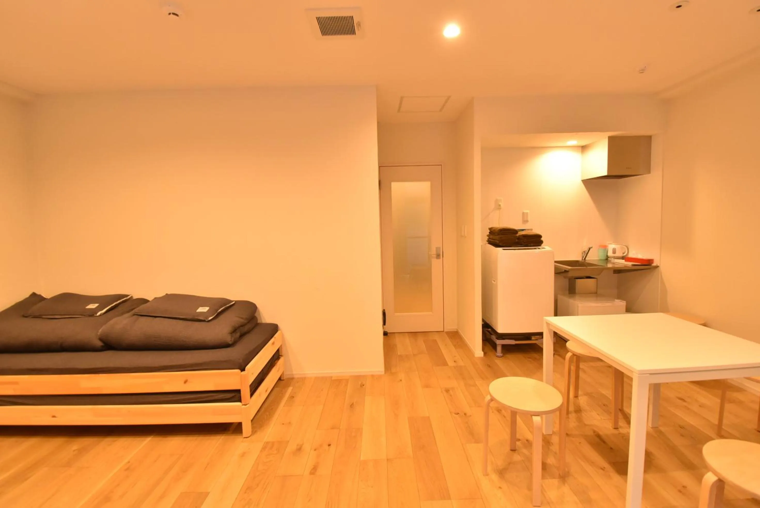 Bed in Enzo Kyoto Gojo E