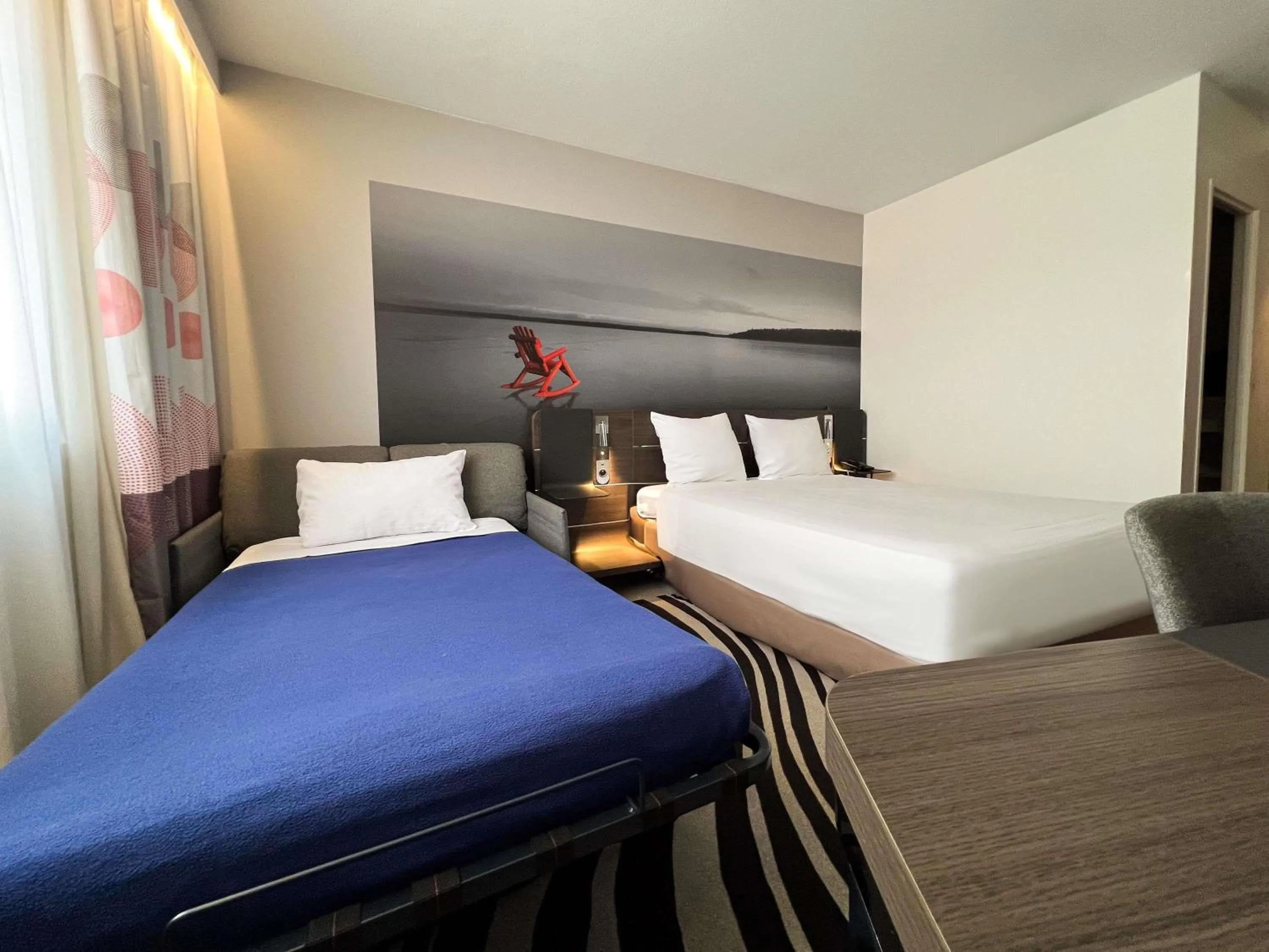 Bedroom, Bed in Novotel Limoges Le Lac