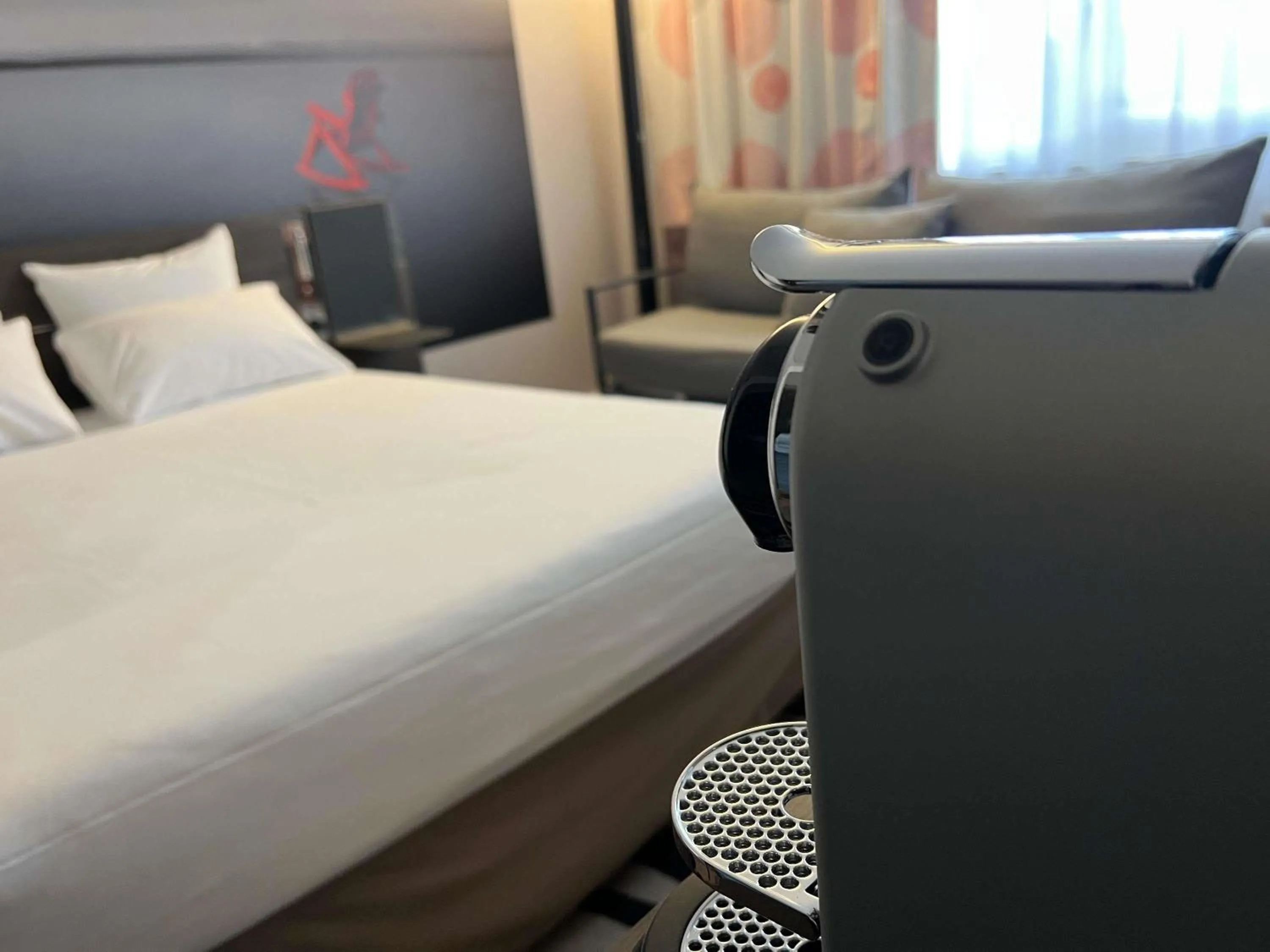 Bedroom, Bed in Novotel Limoges Le Lac