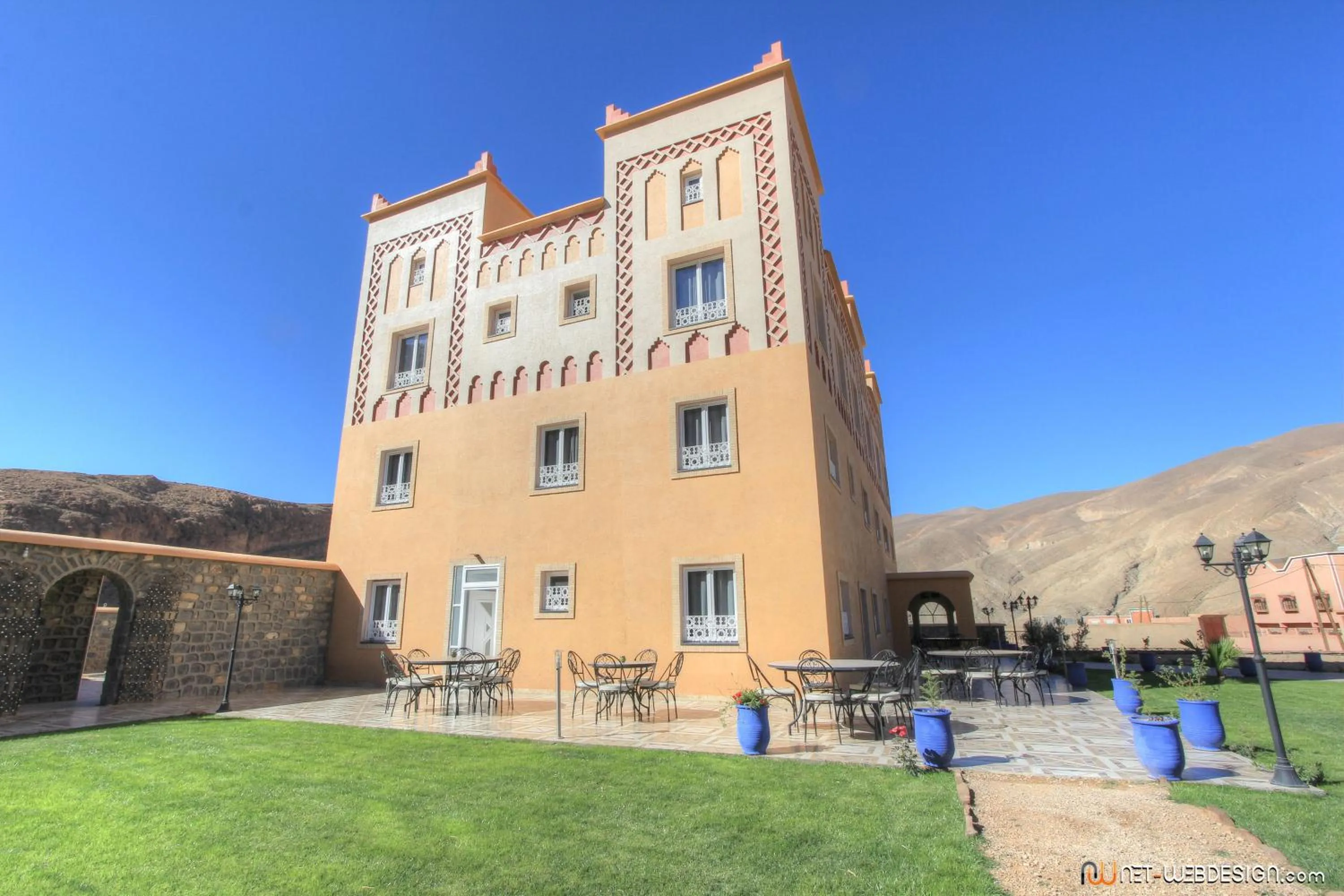 Property building in Hotel New Mars Dades