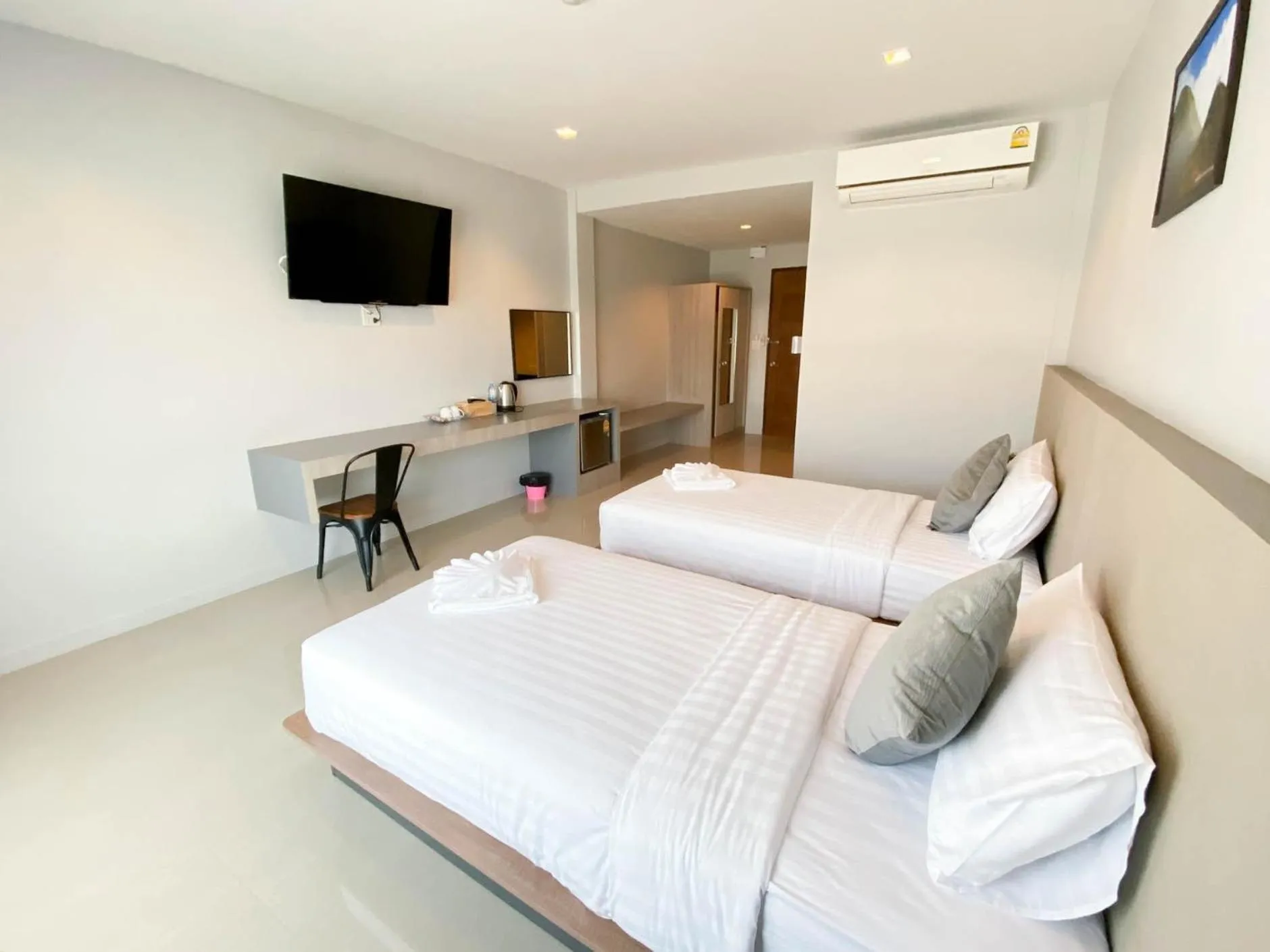 Photo of the whole room, Bed in River Kwai View Hotel Kanchanaburi