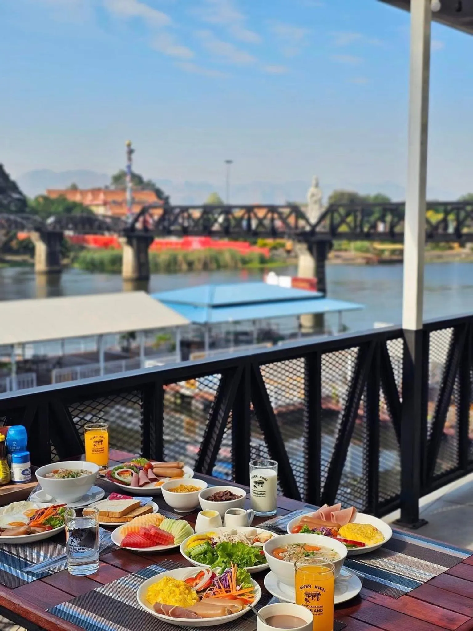 Food and drinks in River Kwai View Hotel Kanchanaburi