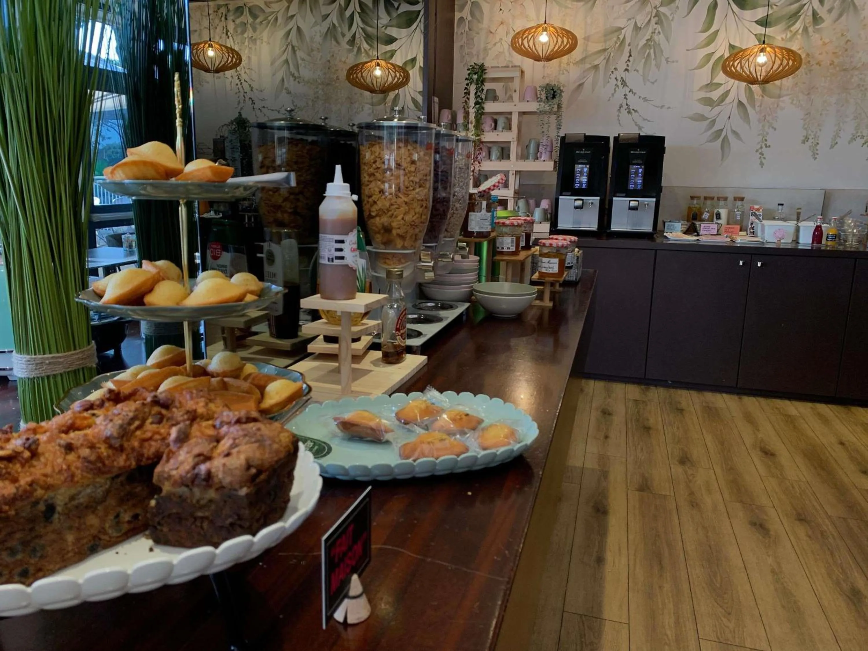 Breakfast in ibis Styles Lorient Caudan