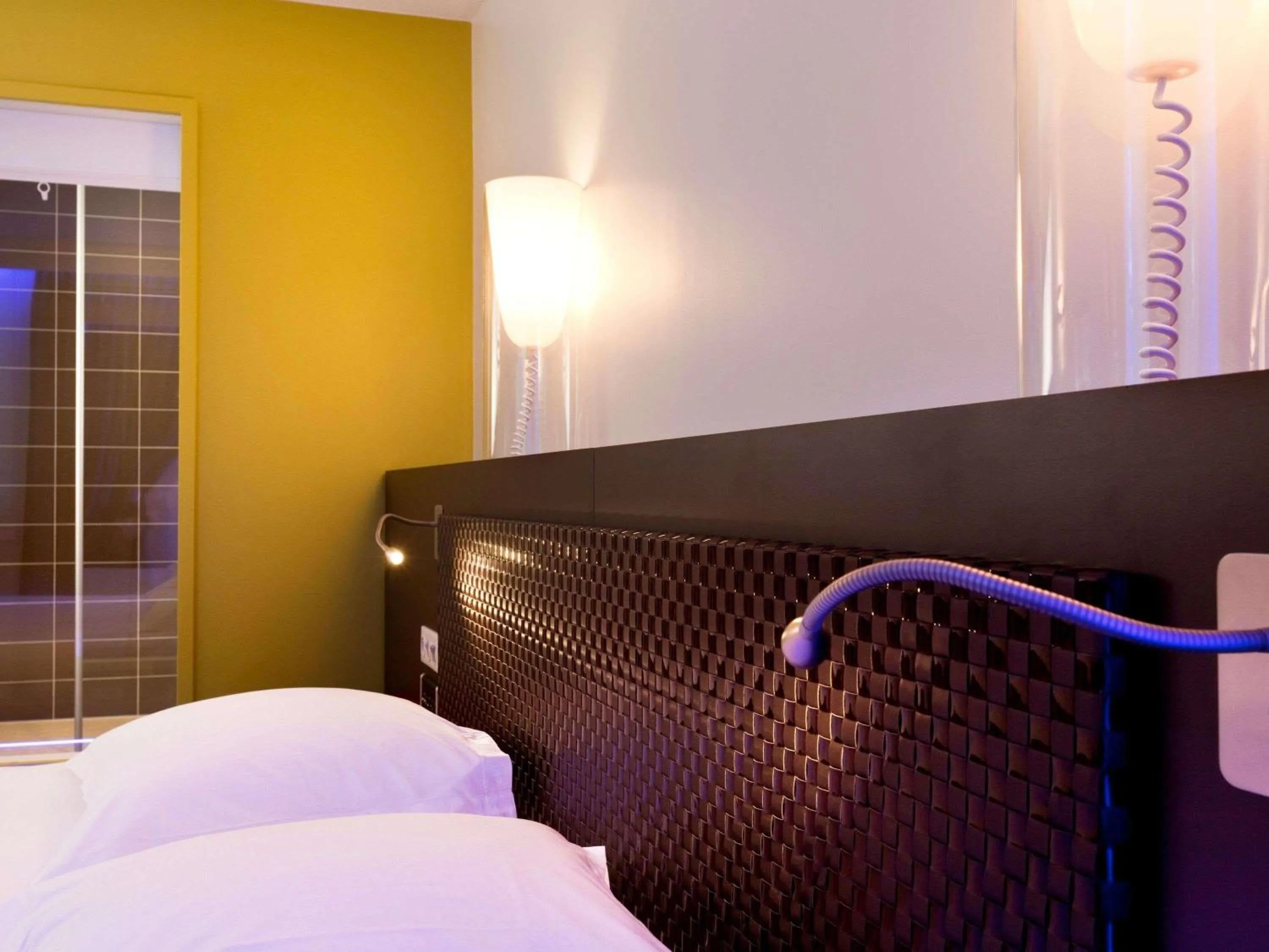Bedroom, Bed in ibis Styles Lorient Caudan
