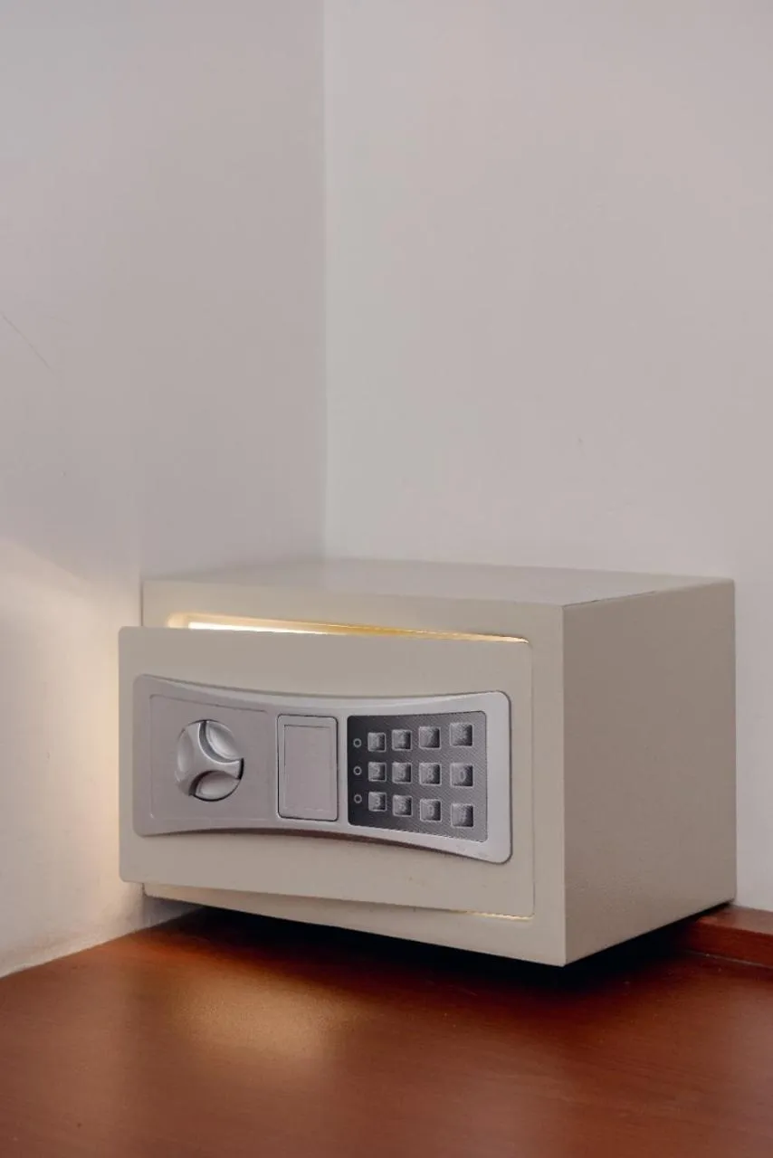 safe in Hoteles Riviera Colonial