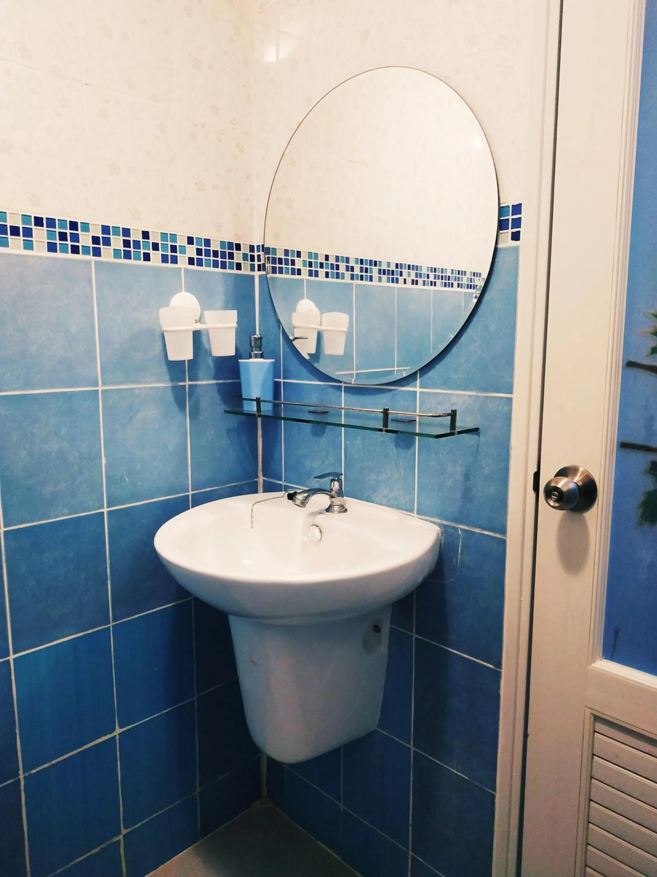 Bathroom in Acozyposhtel