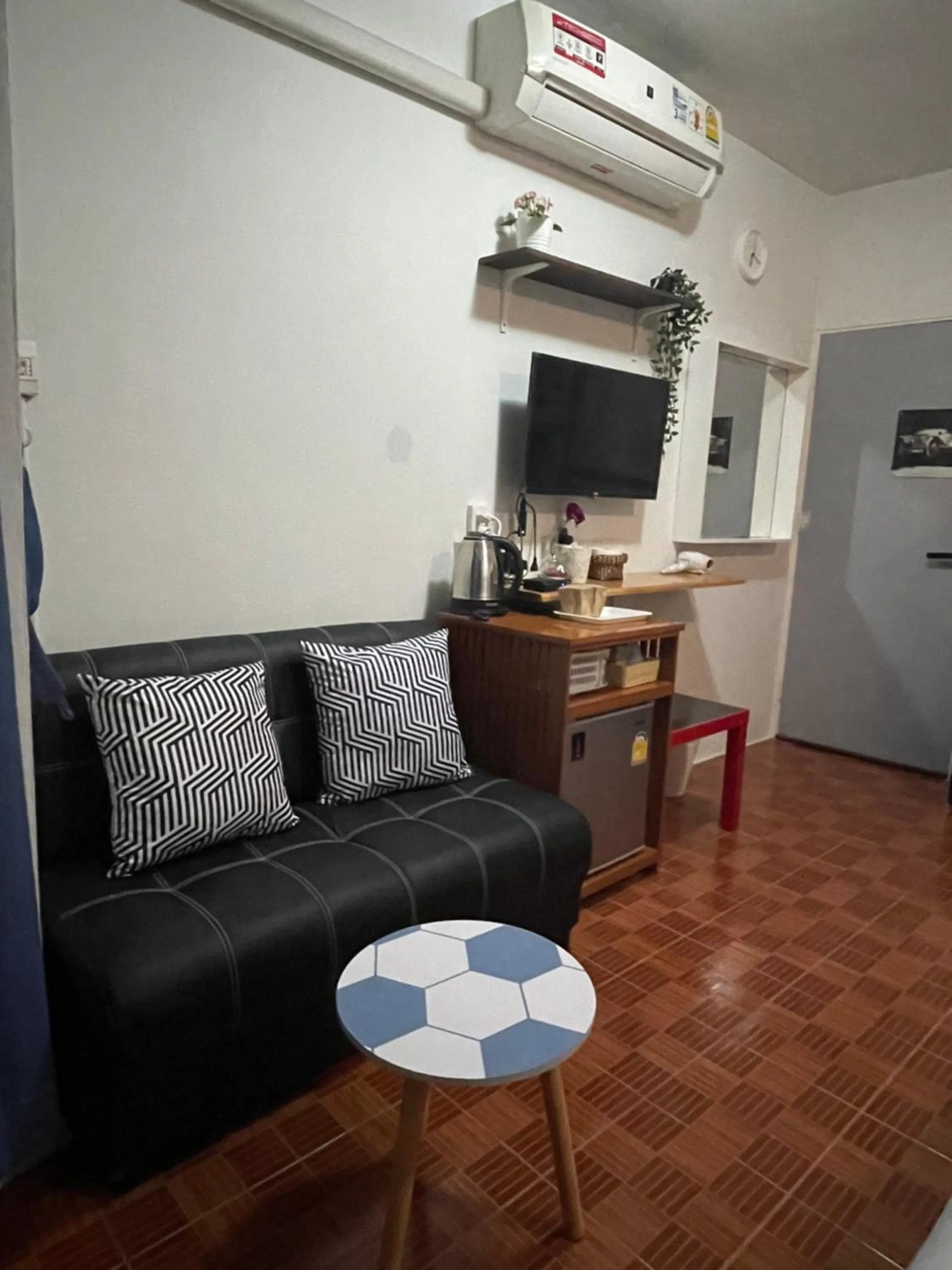 TV and multimedia in Acozyposhtel