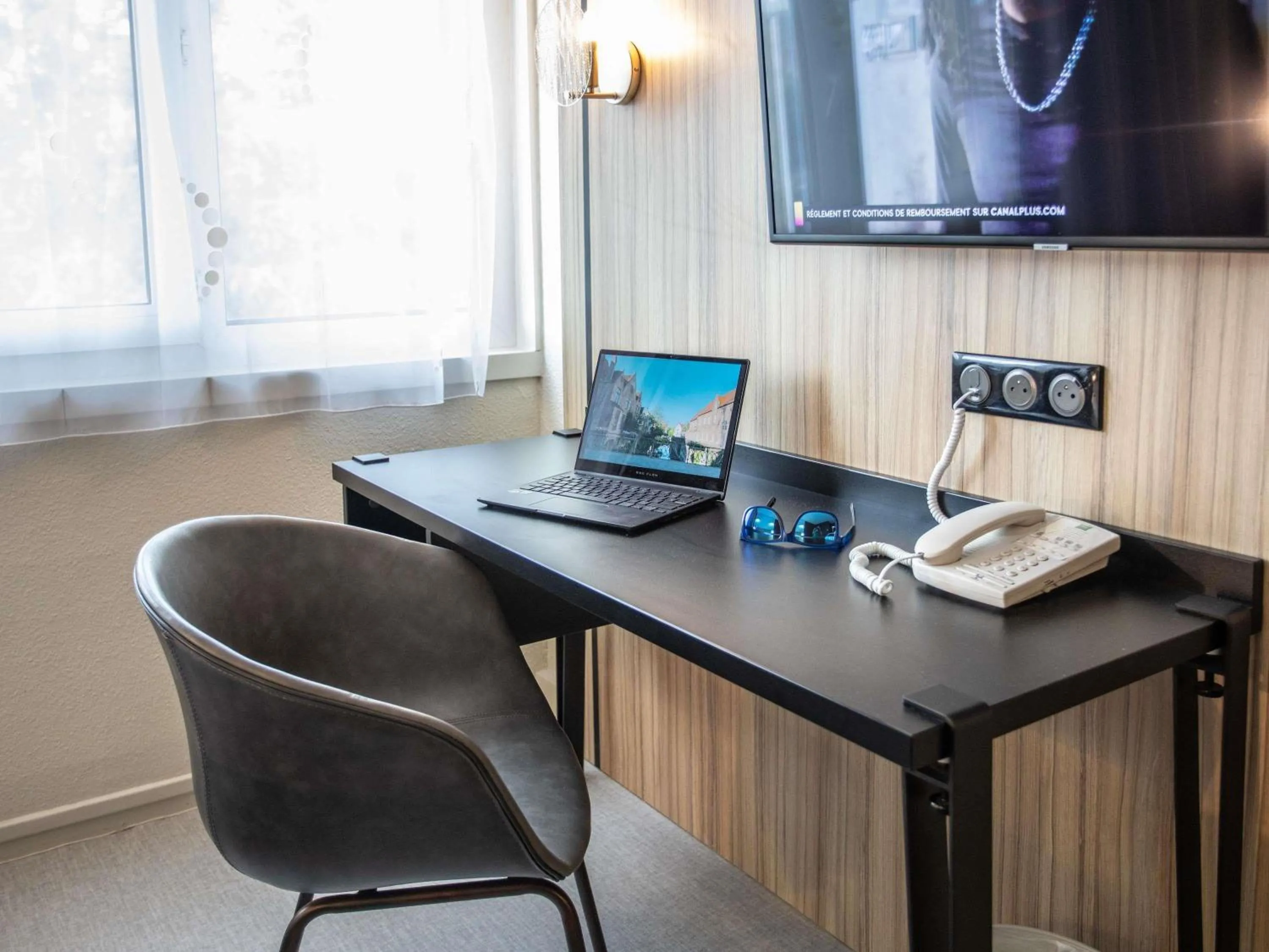 Bedroom in ibis Styles Besançon