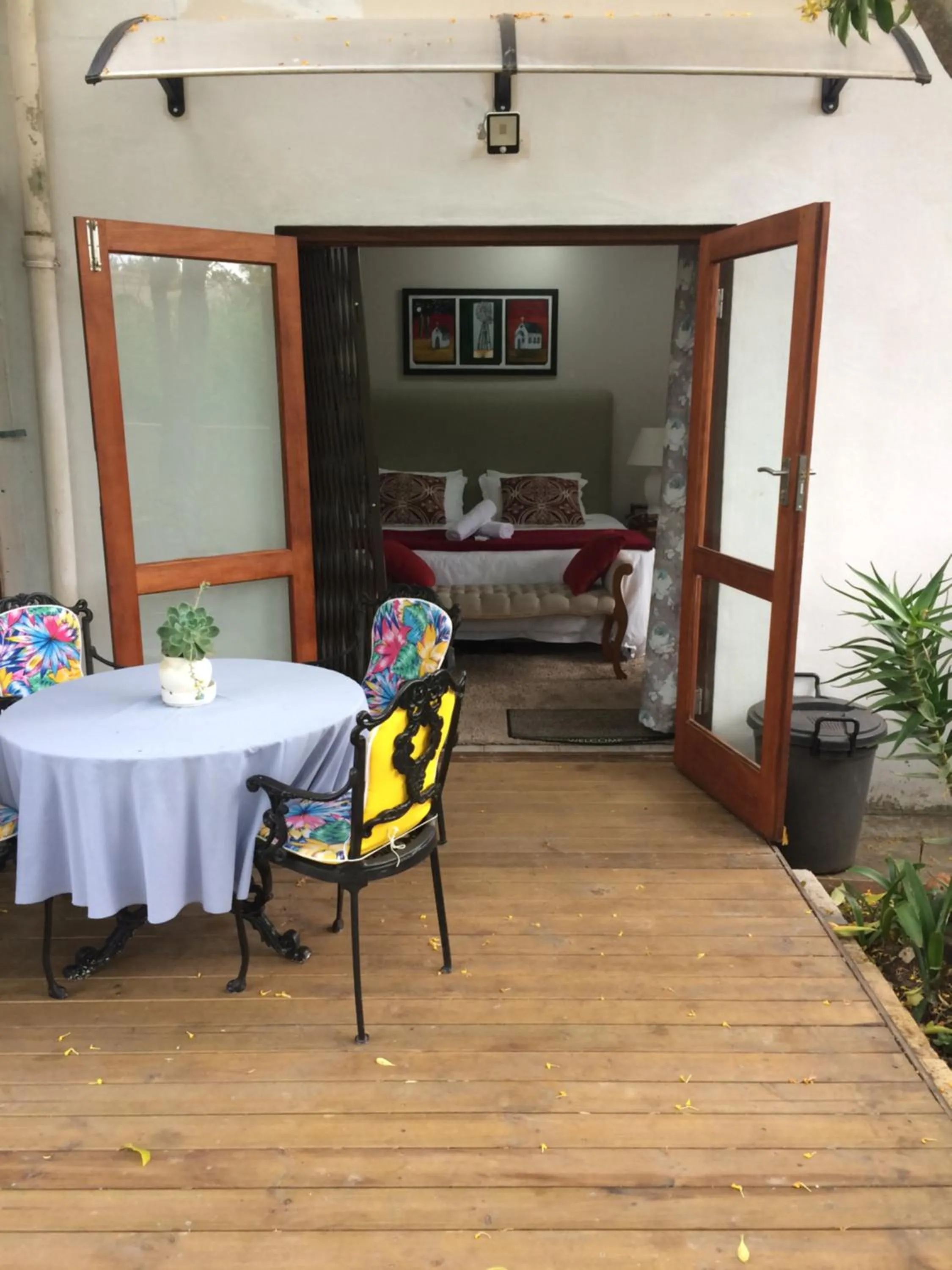 Cul de Sac - Accommodation