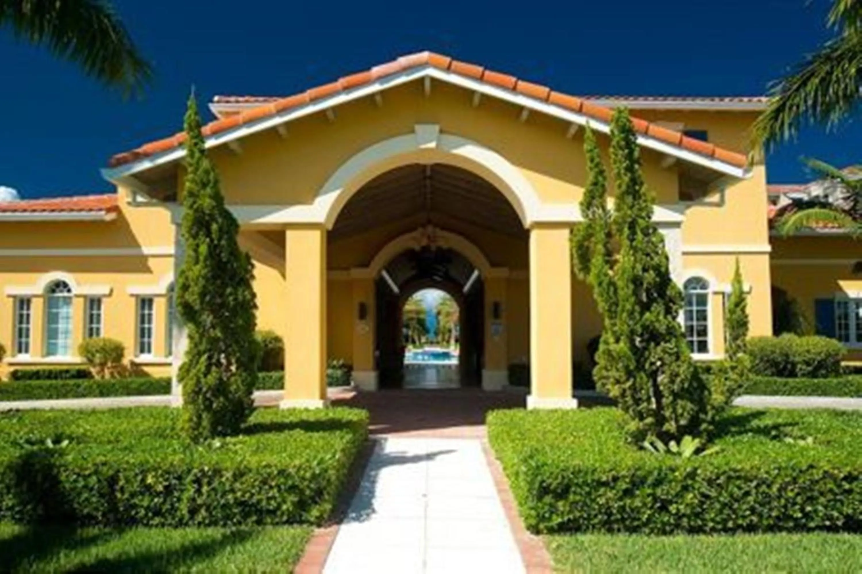 Property building in The Tuscany on Grace Bay