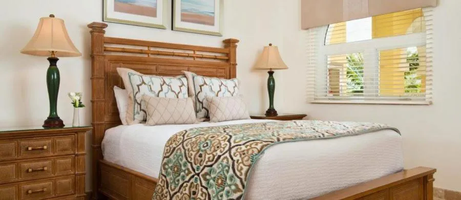 Bedroom, Bed in The Tuscany on Grace Bay
