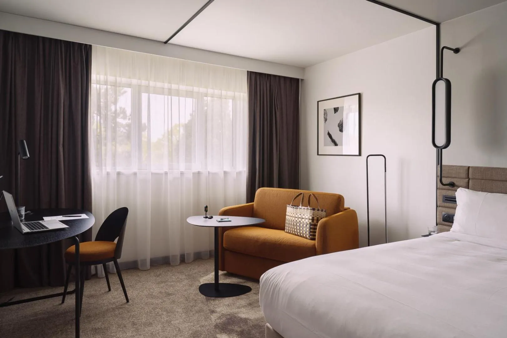 Bedroom, Bed in Novotel Saint-Quentin en Yvelines