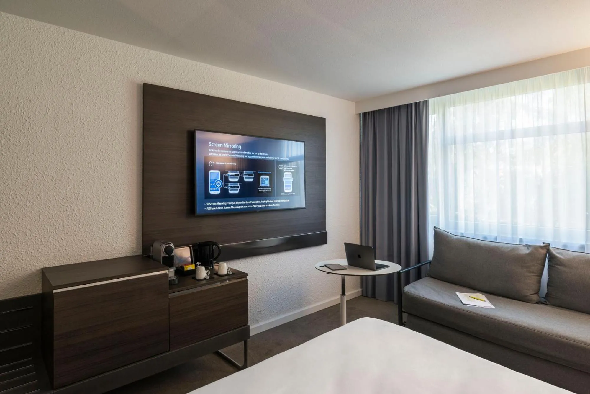 TV and multimedia, Bed in Novotel Lyon Bron Meeting & Events
