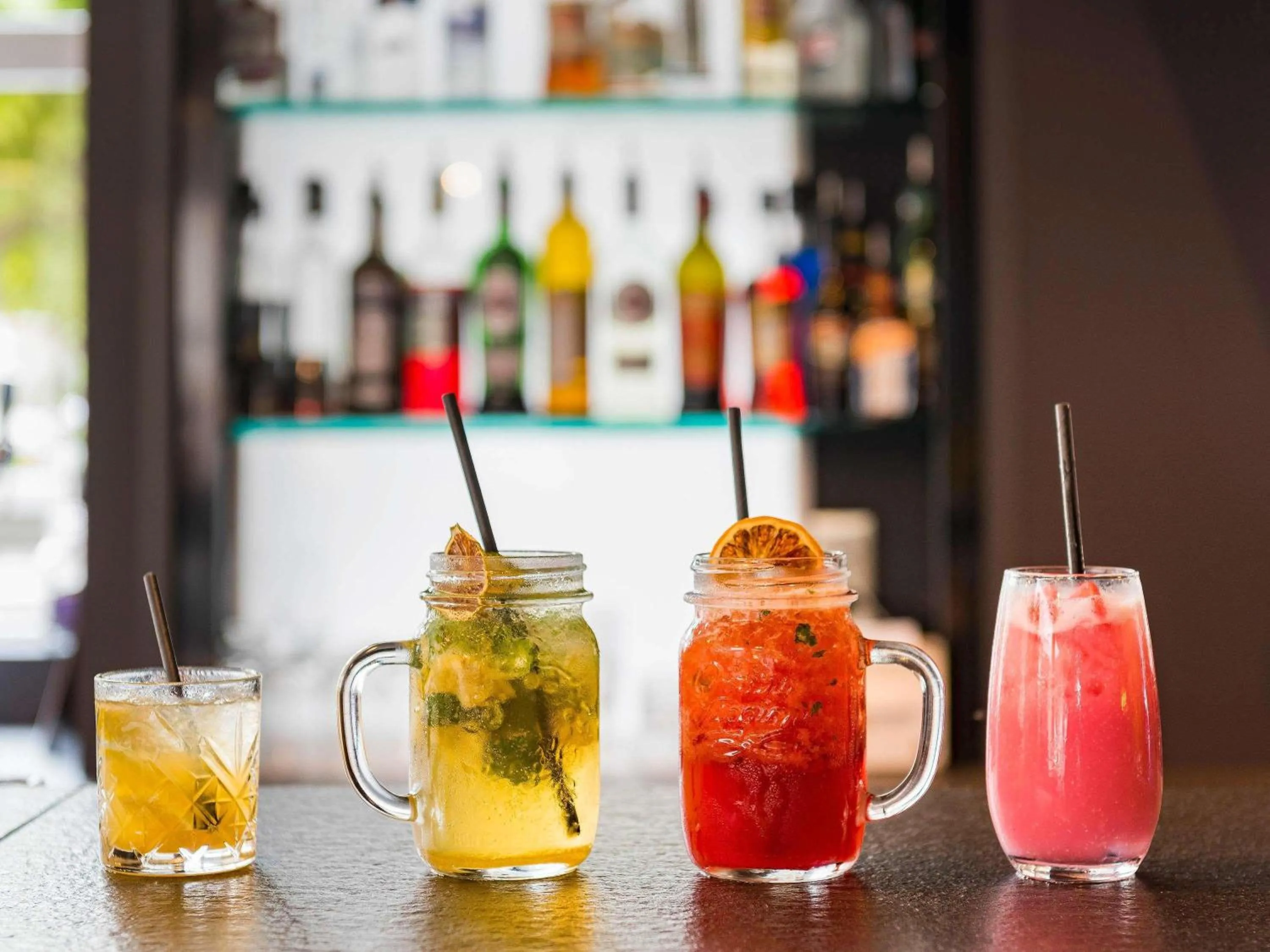 Lounge or bar in Novotel Lyon Bron Meeting & Events