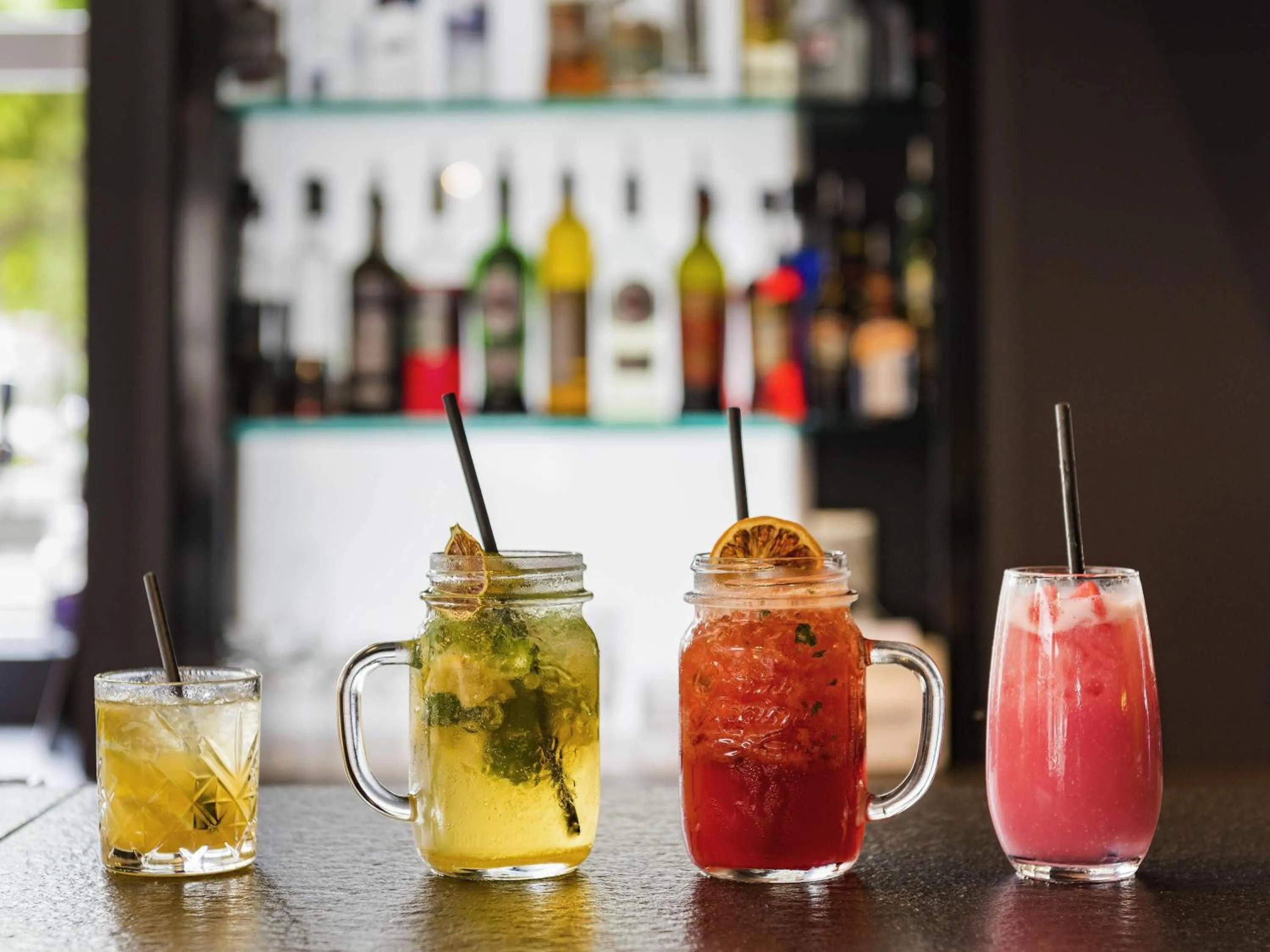 Lounge or bar in Novotel Lyon Bron Meeting & Events