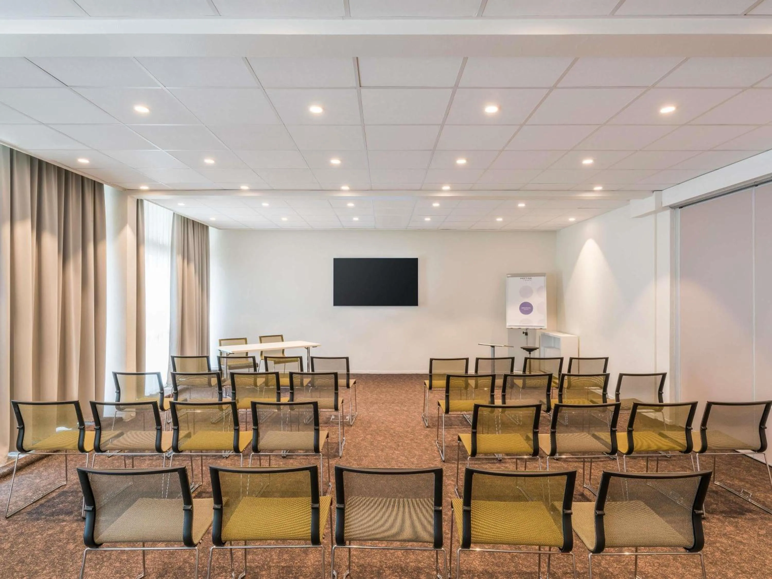 Meeting/conference room in Novotel Lyon Bron Meeting & Events
