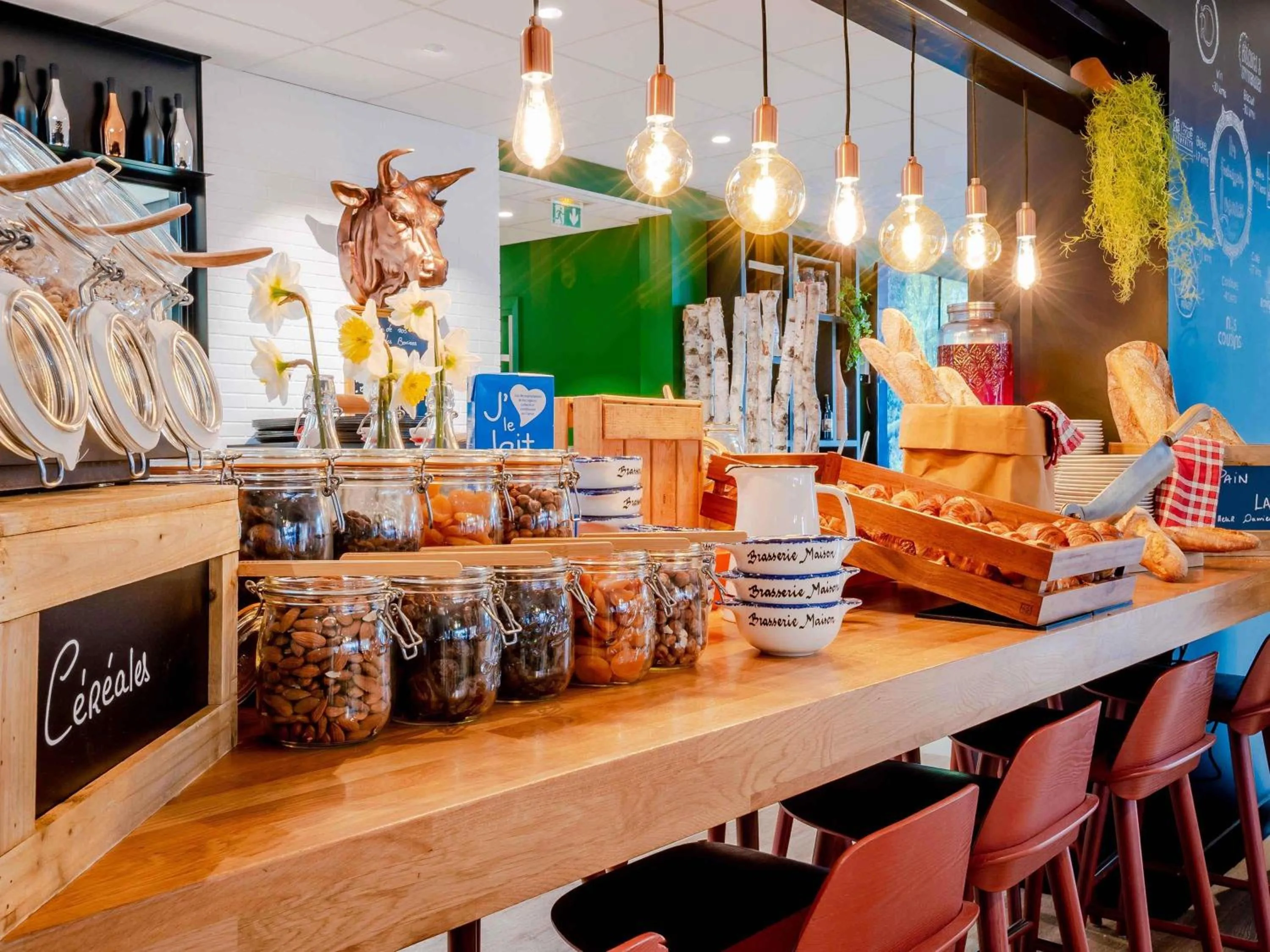 Breakfast in Novotel Lyon Bron Meeting & Events