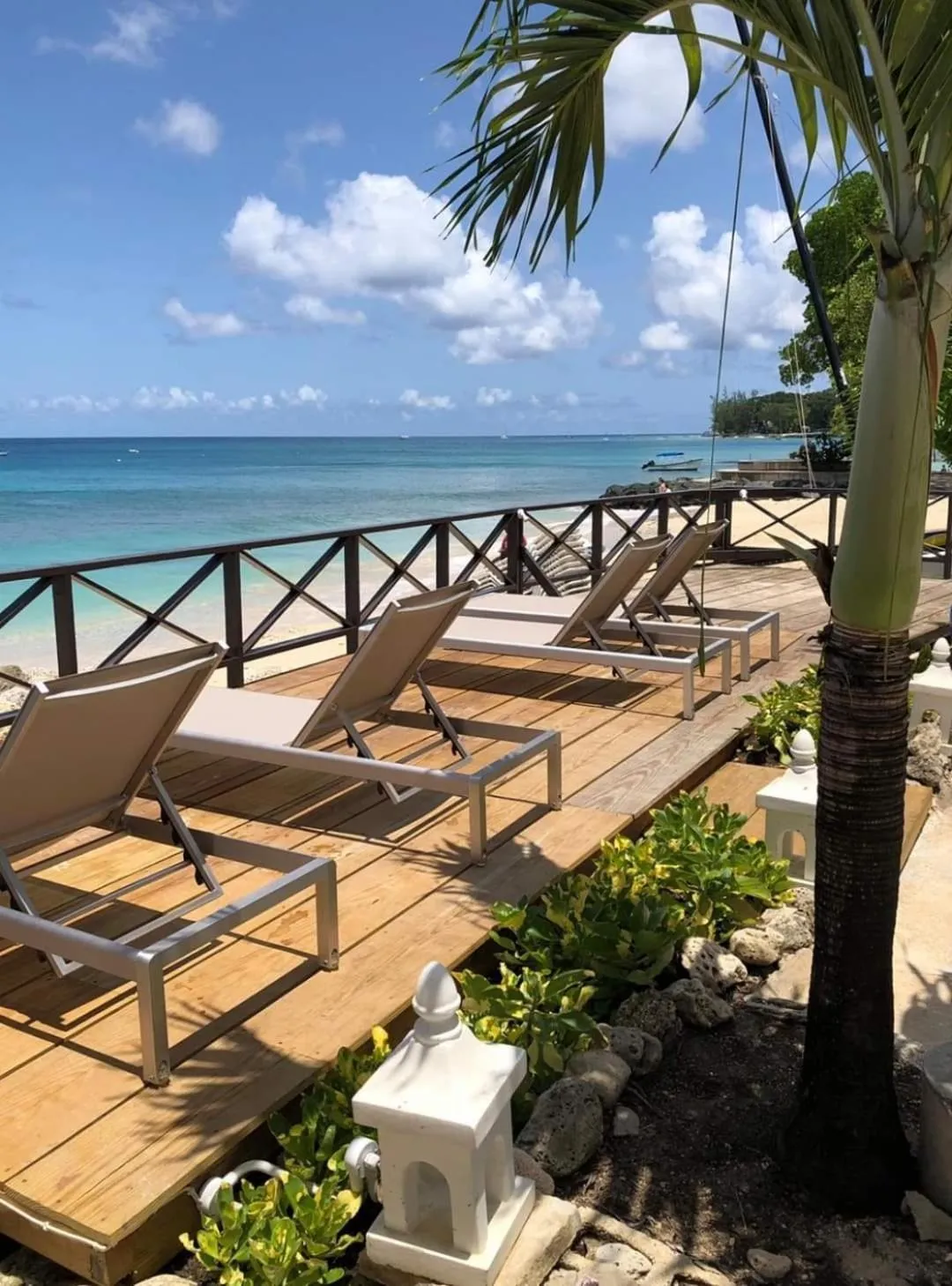 sunbed in Tropical Sunset Beach Apartment Hotel