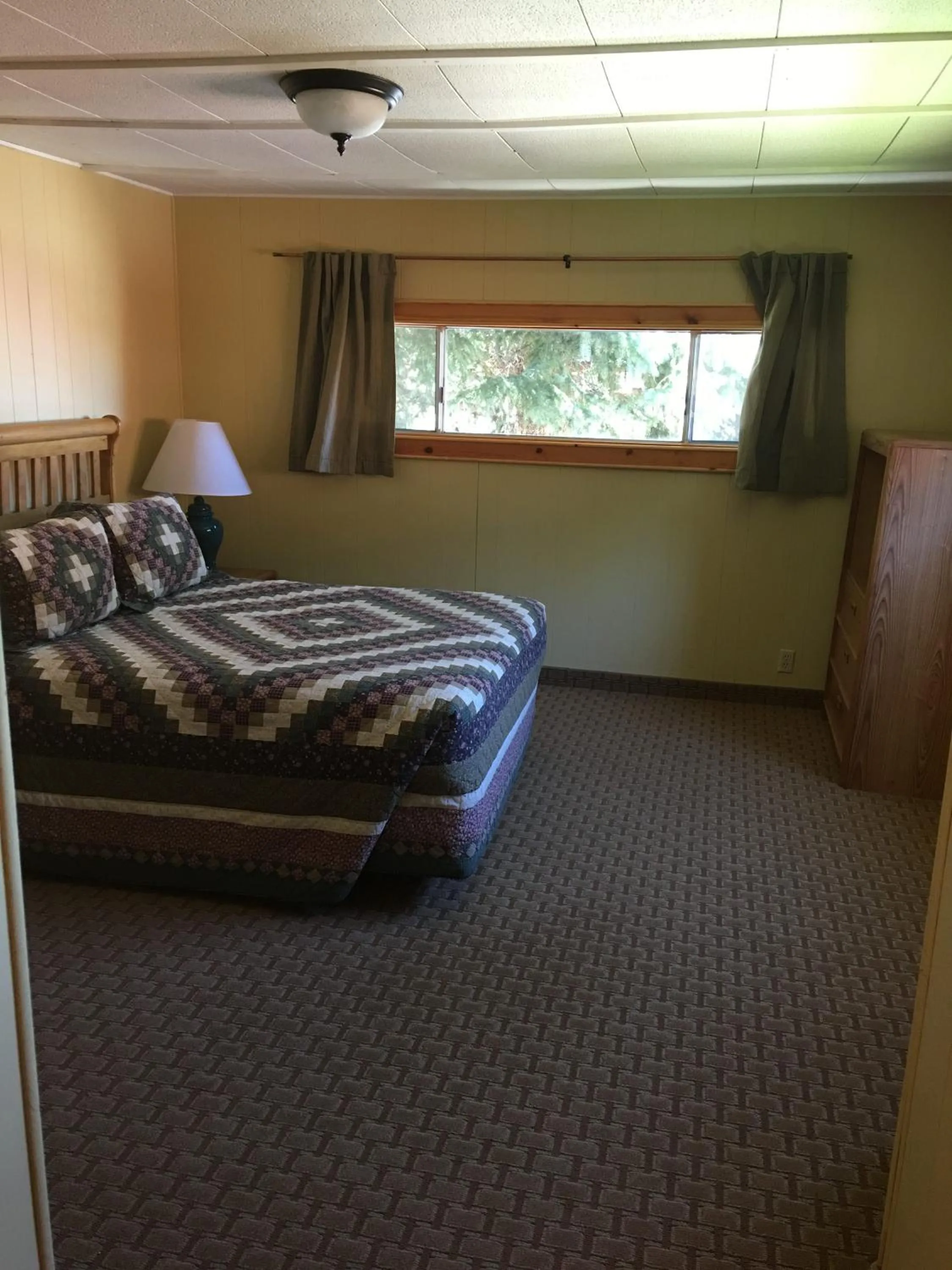 Bedroom, Bed in Lake View Lodge