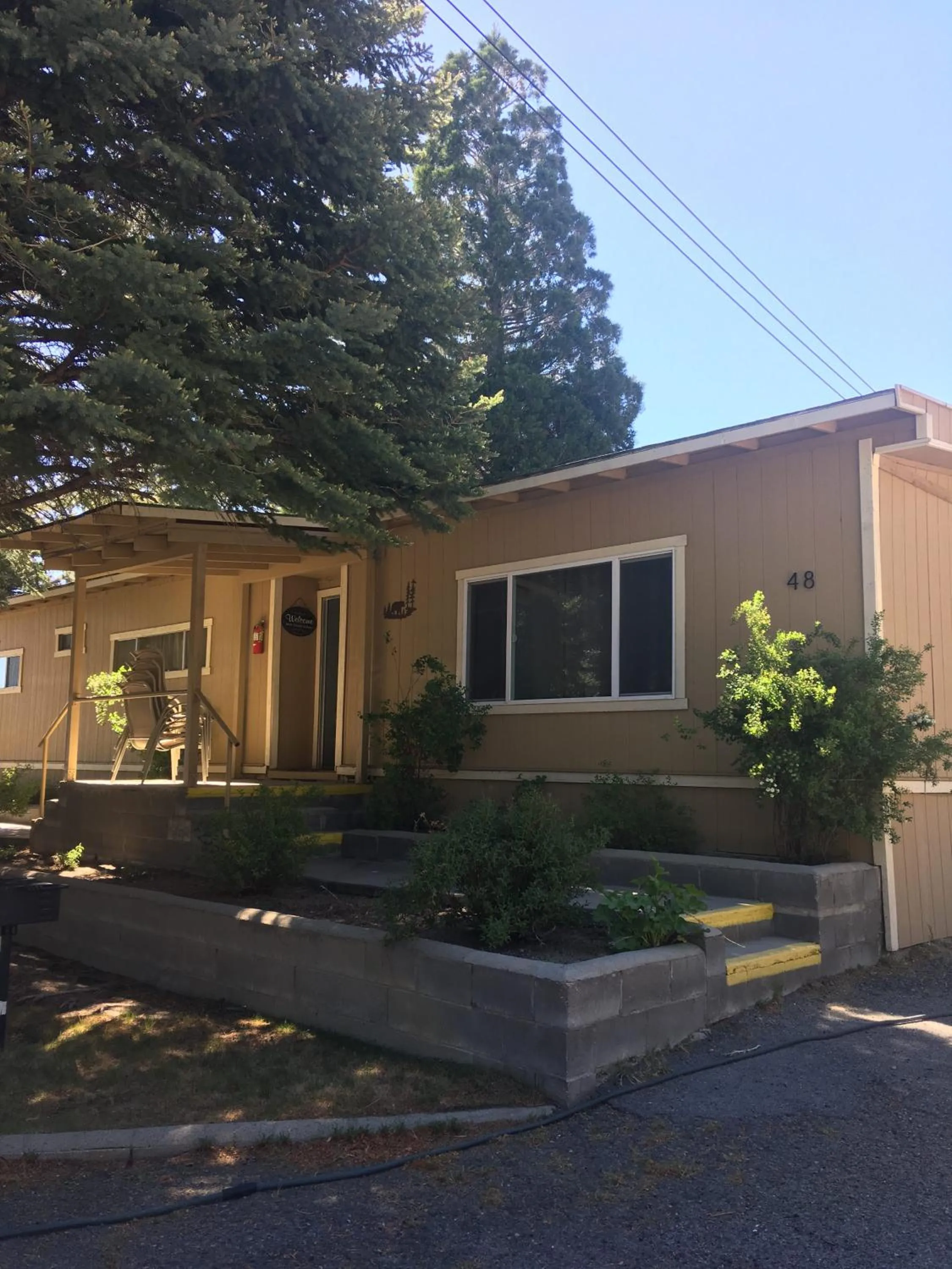 Property building in Lake View Lodge