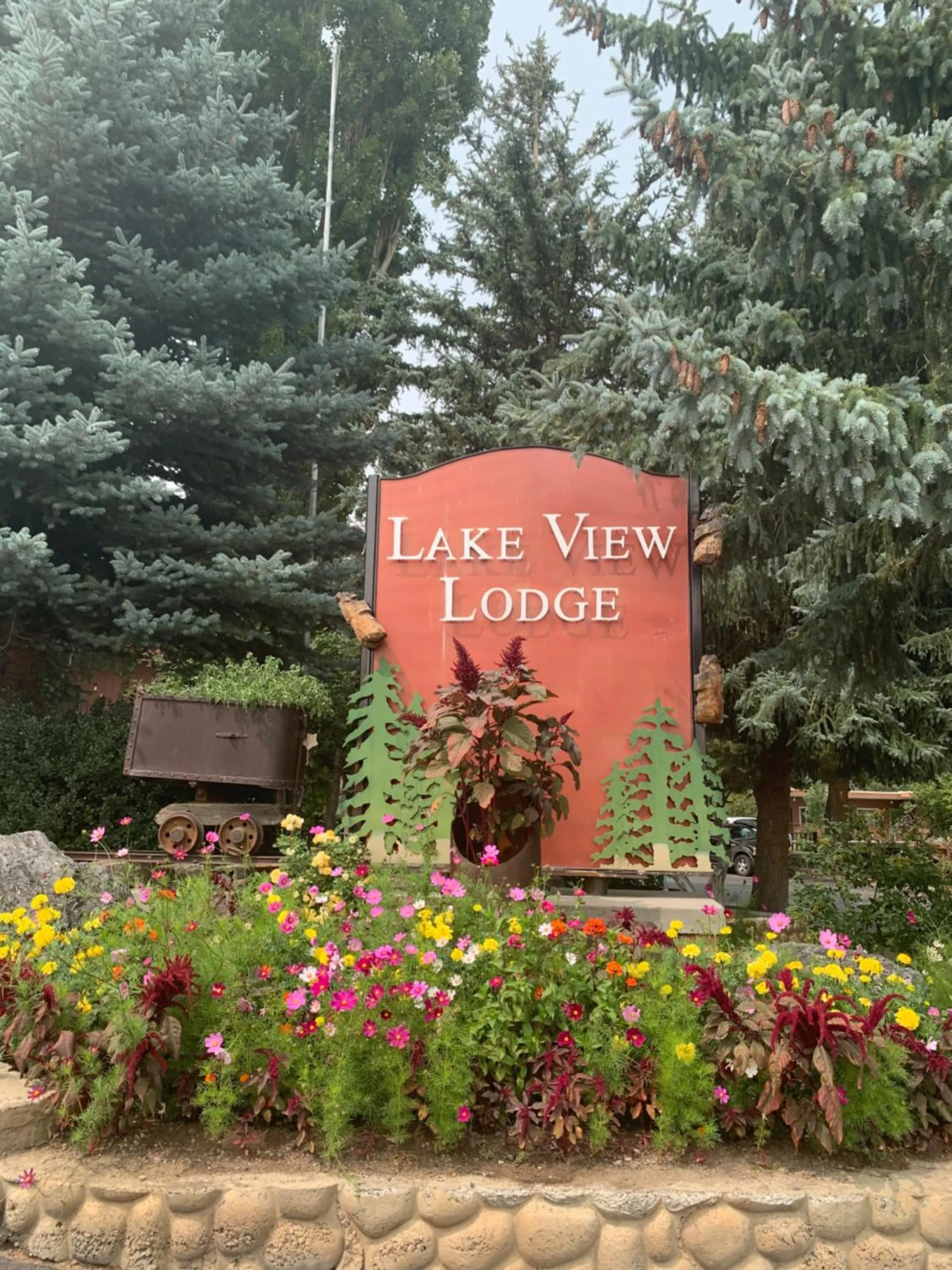 Lake View Lodge