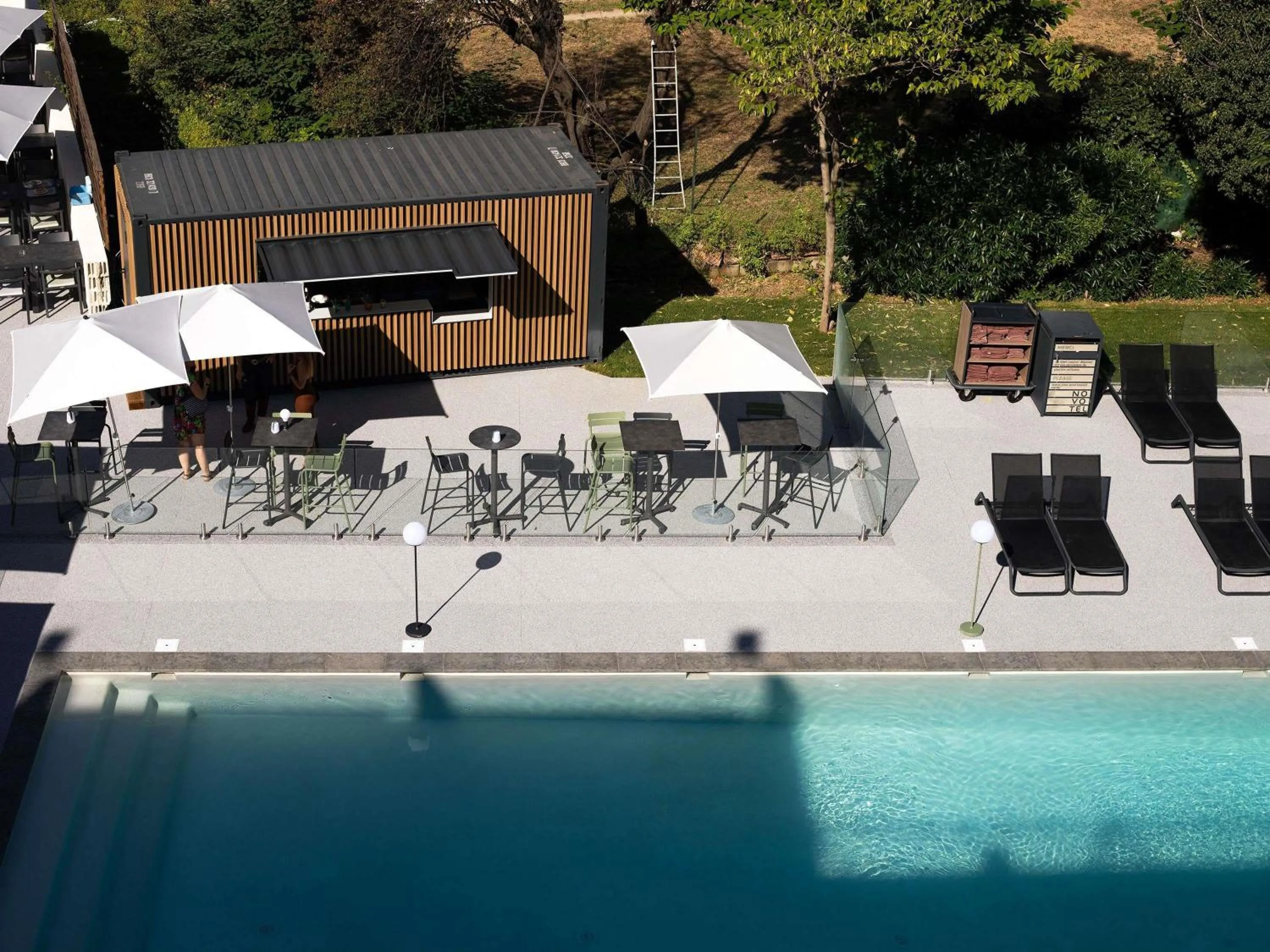 Pool view in Novotel Montpellier