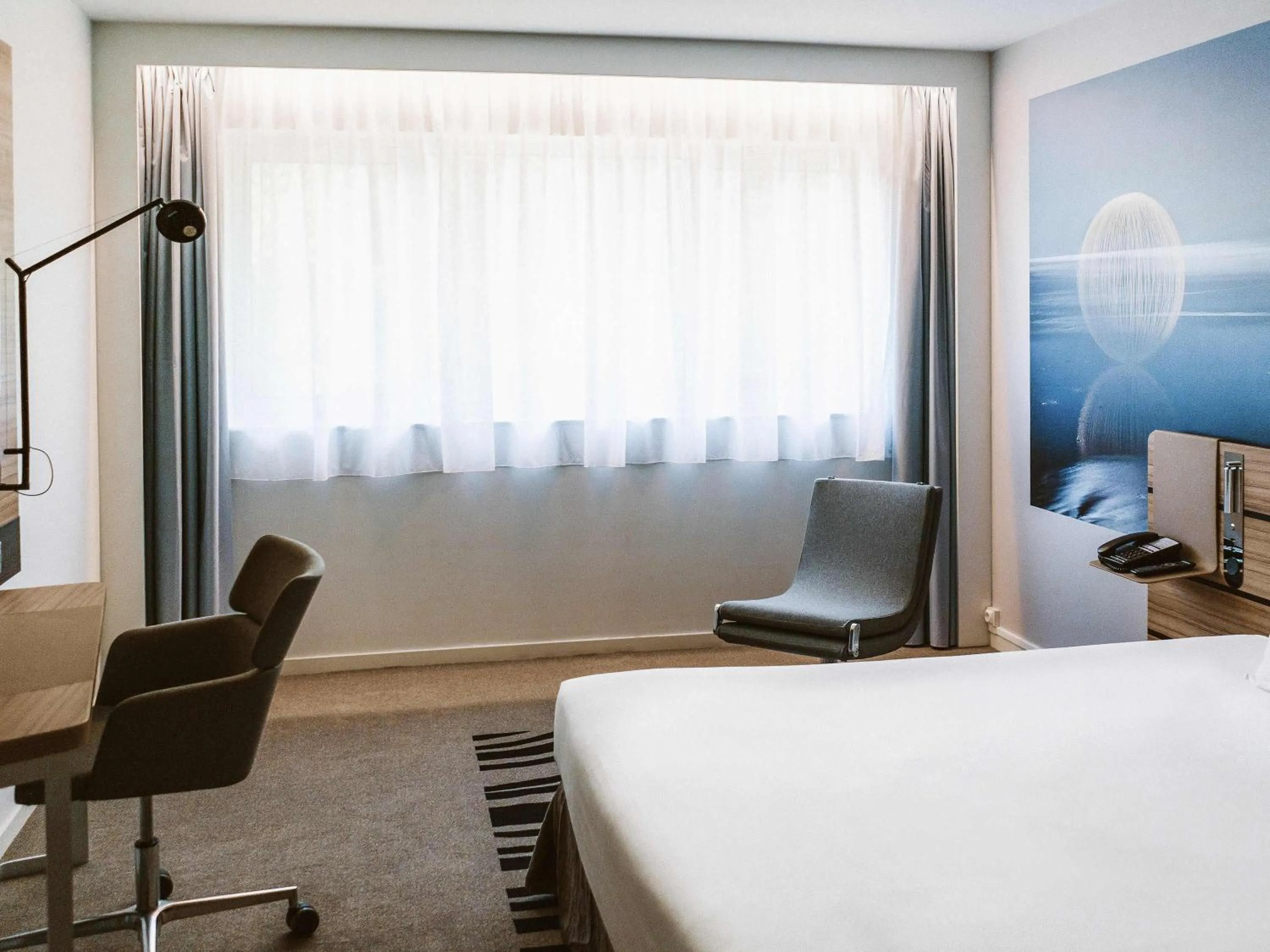 Bedroom, Bed in Novotel Resort & Spa Biarritz Anglet