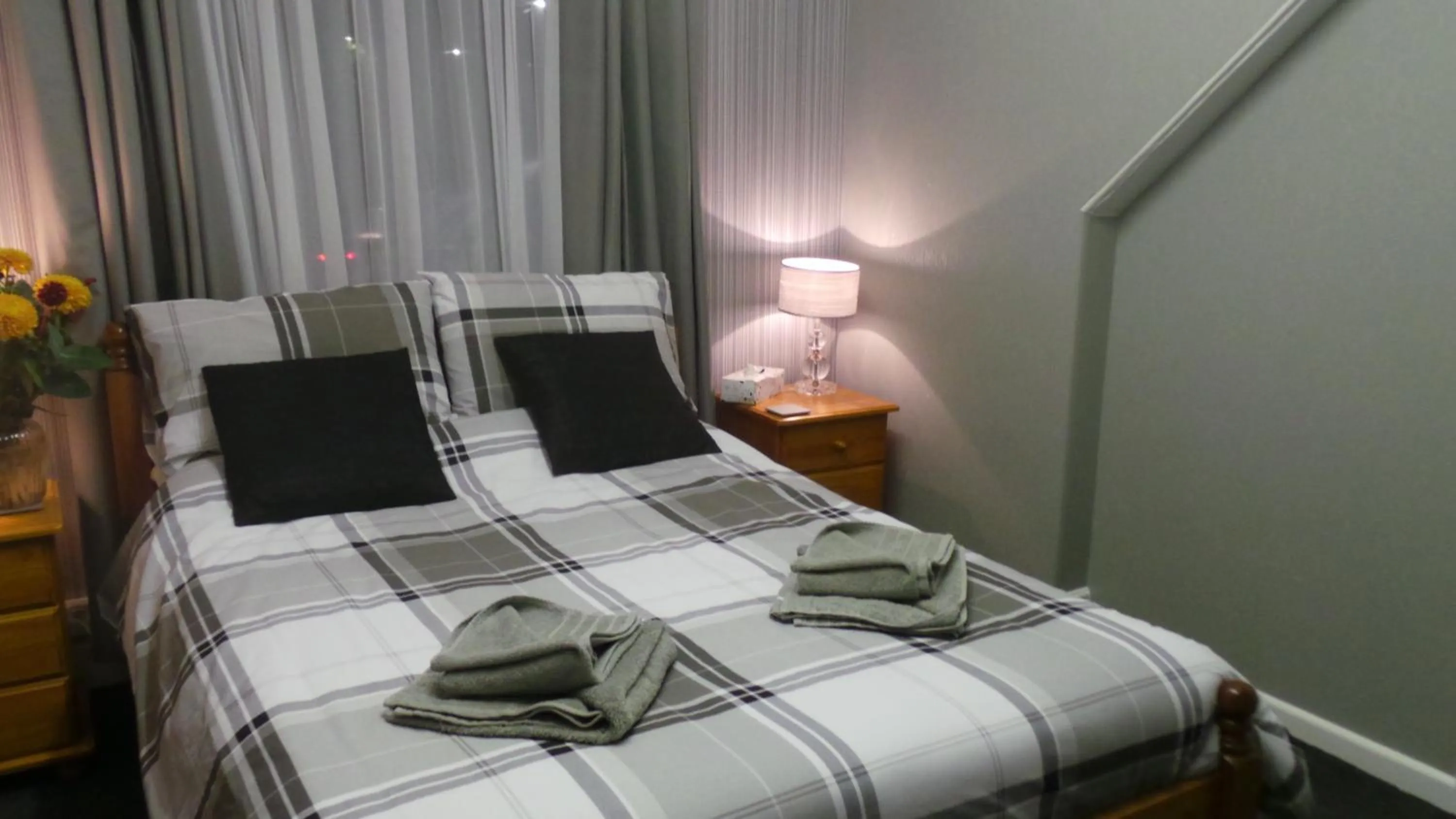 Bedroom, Bed in The Oakcliffe