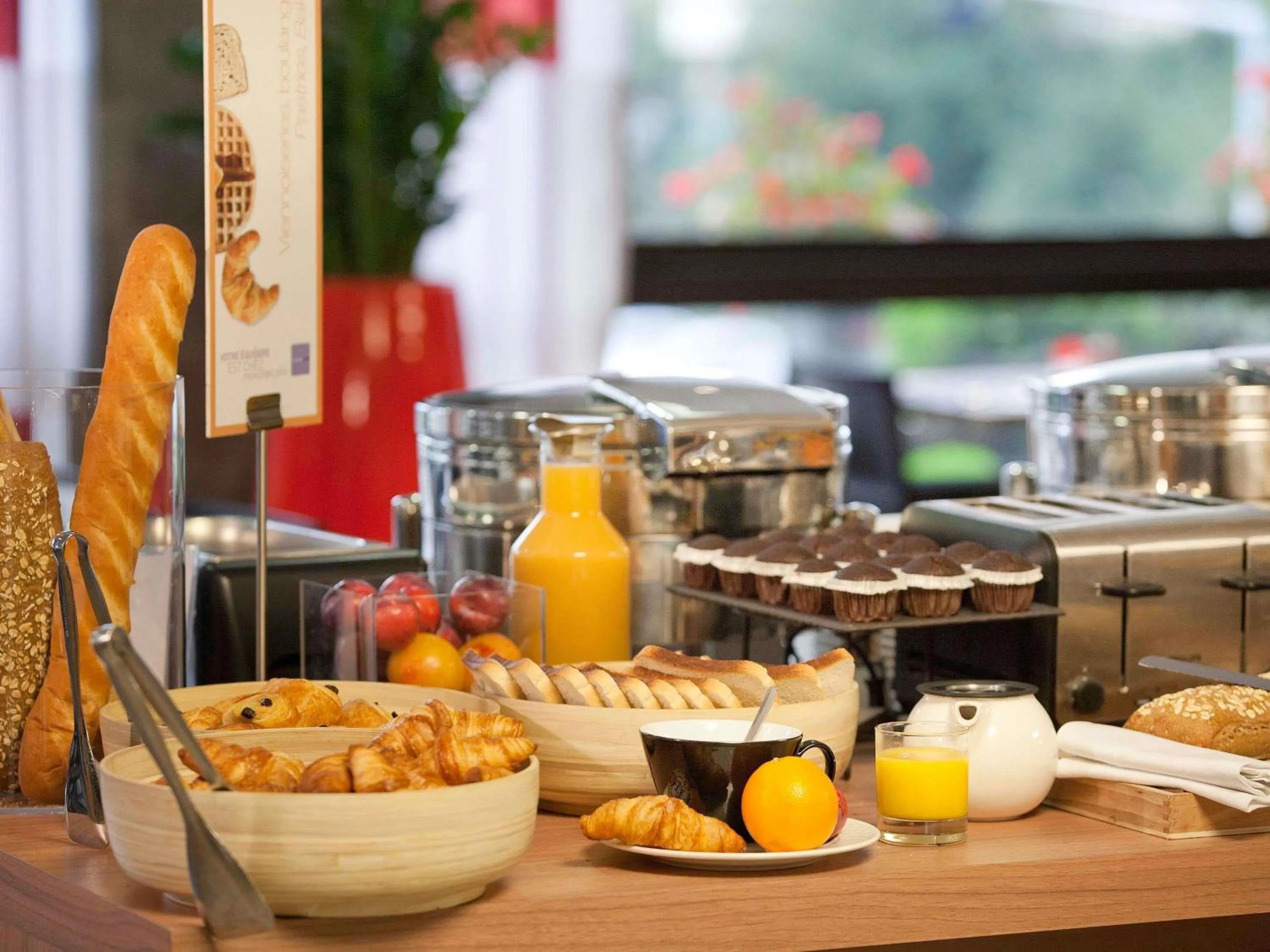 Breakfast in Novotel Senart Golf De Greenparc