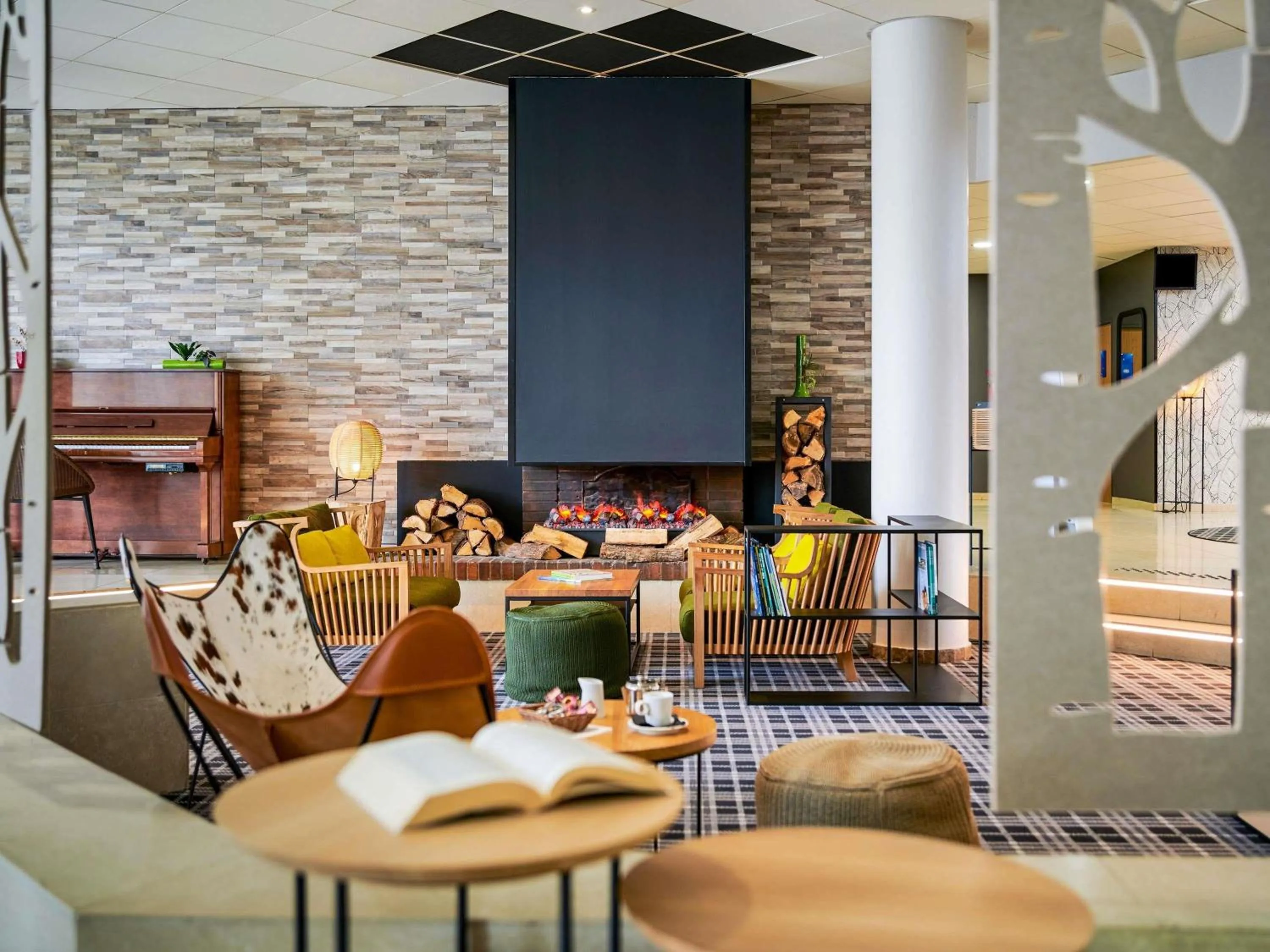 Property building in Novotel Senart Golf De Greenparc