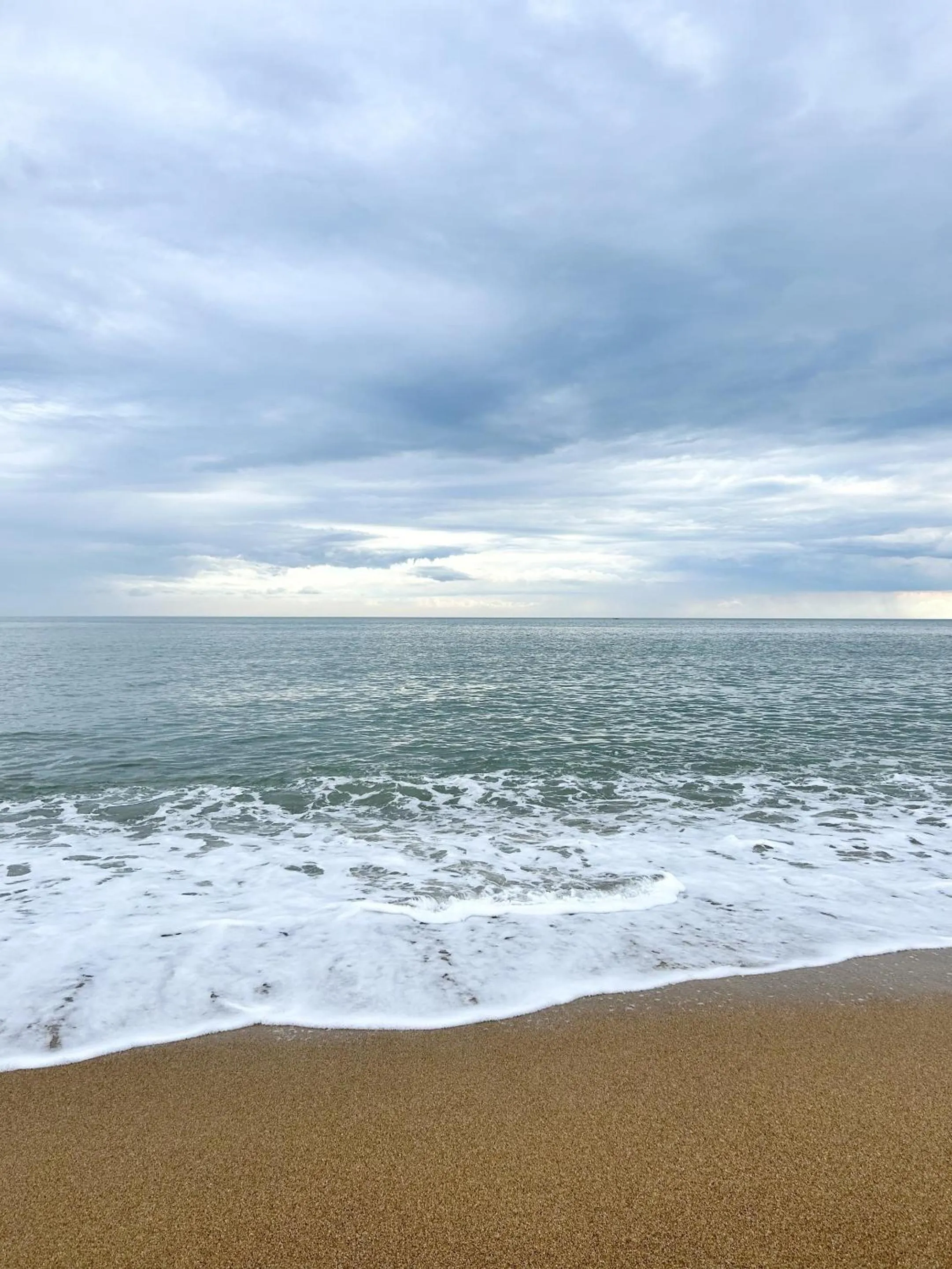 Beach in The Bridge House