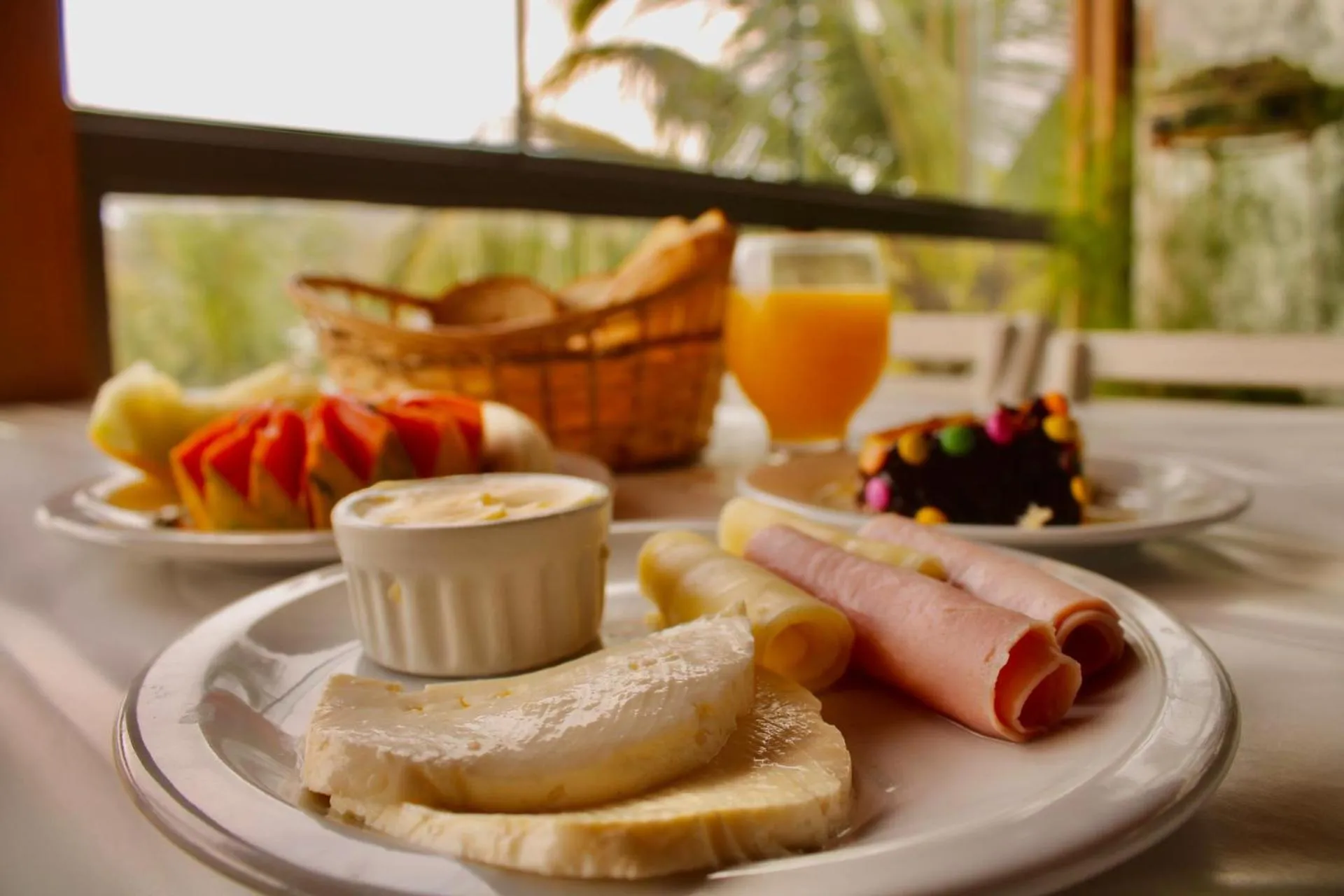 Restaurant/places to eat in Pousada Casa da Praia