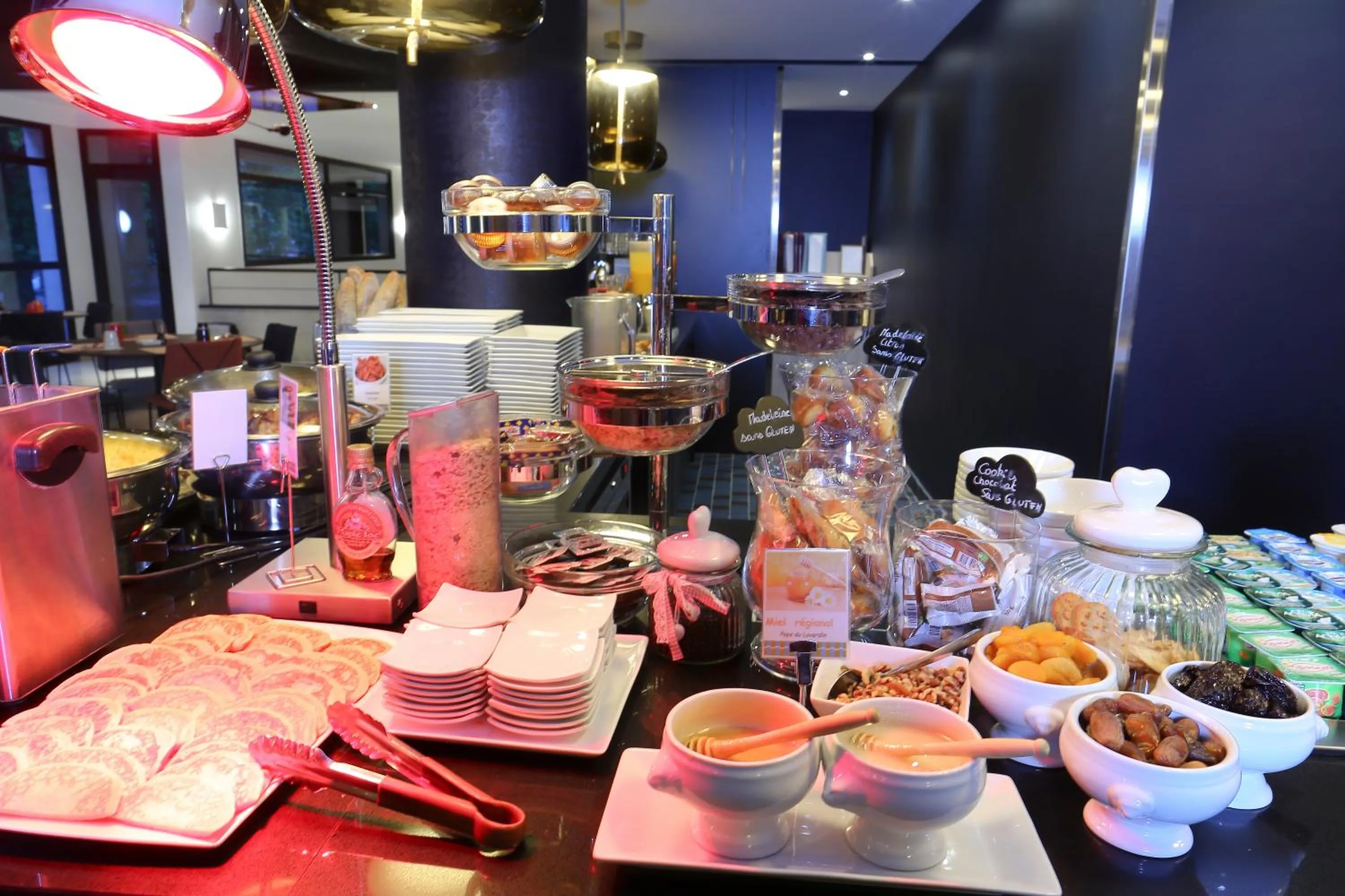 Buffet breakfast in Hotel Mercure Blois Centre