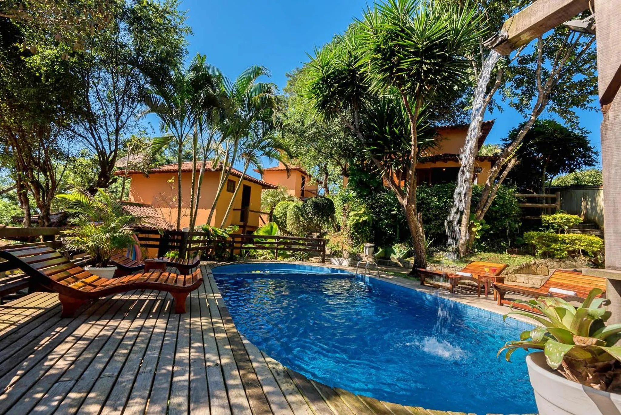 Swimming pool in Pousada Happiness - Ferradura