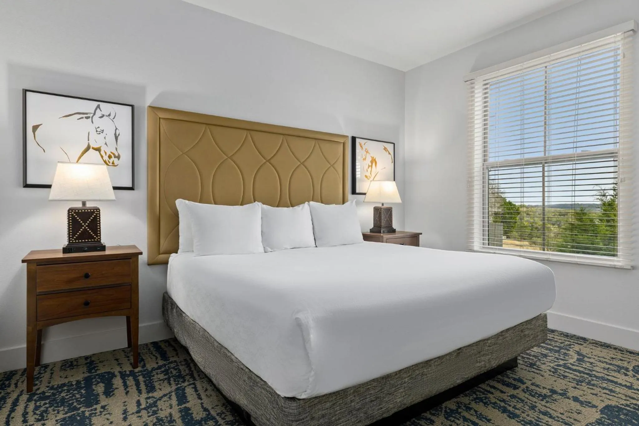 Bedroom, Bed in WorldMark Hunt – Stablewood Springs Resort