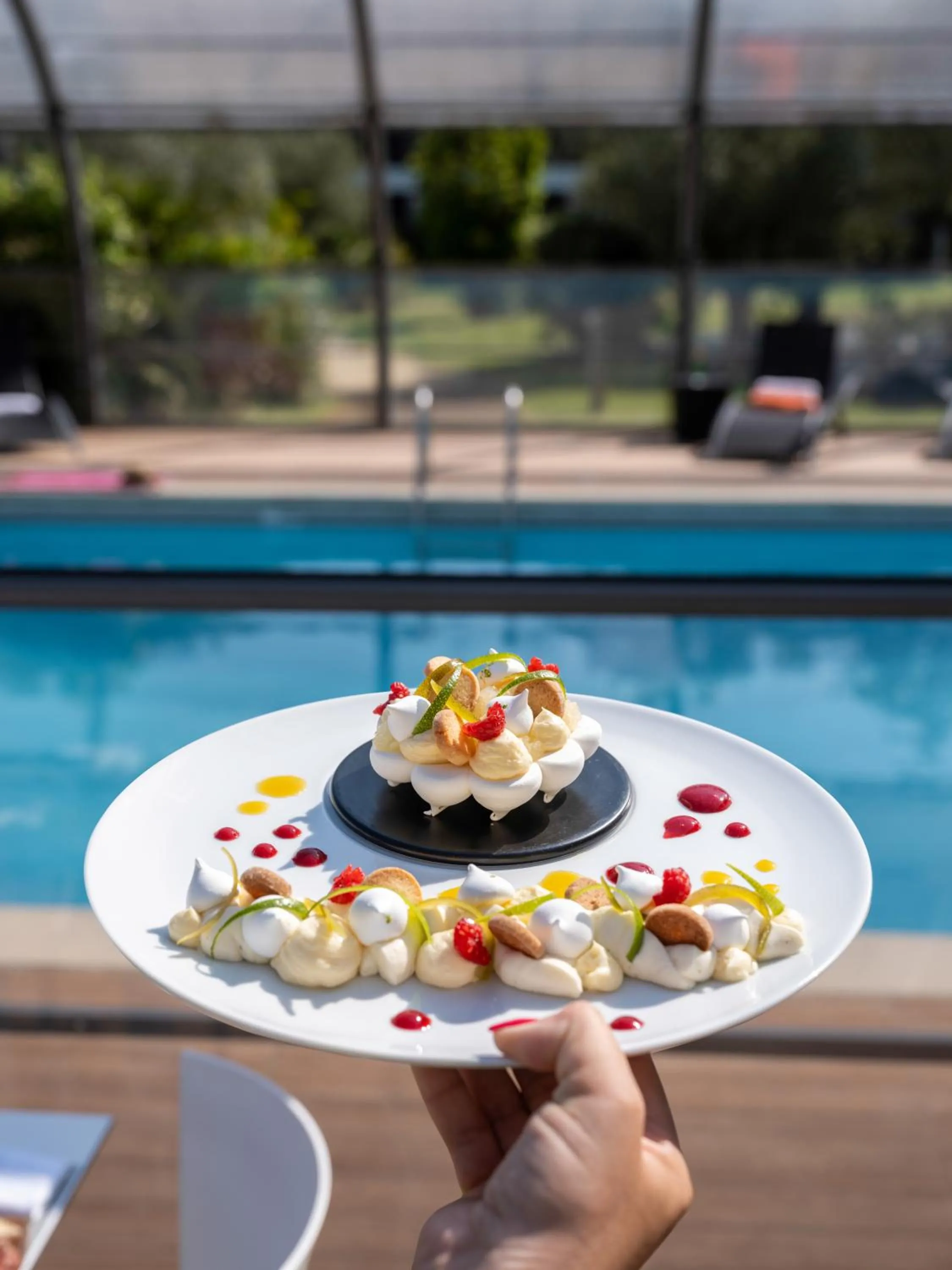 Restaurant/places to eat in Novotel Nantes Carquefou