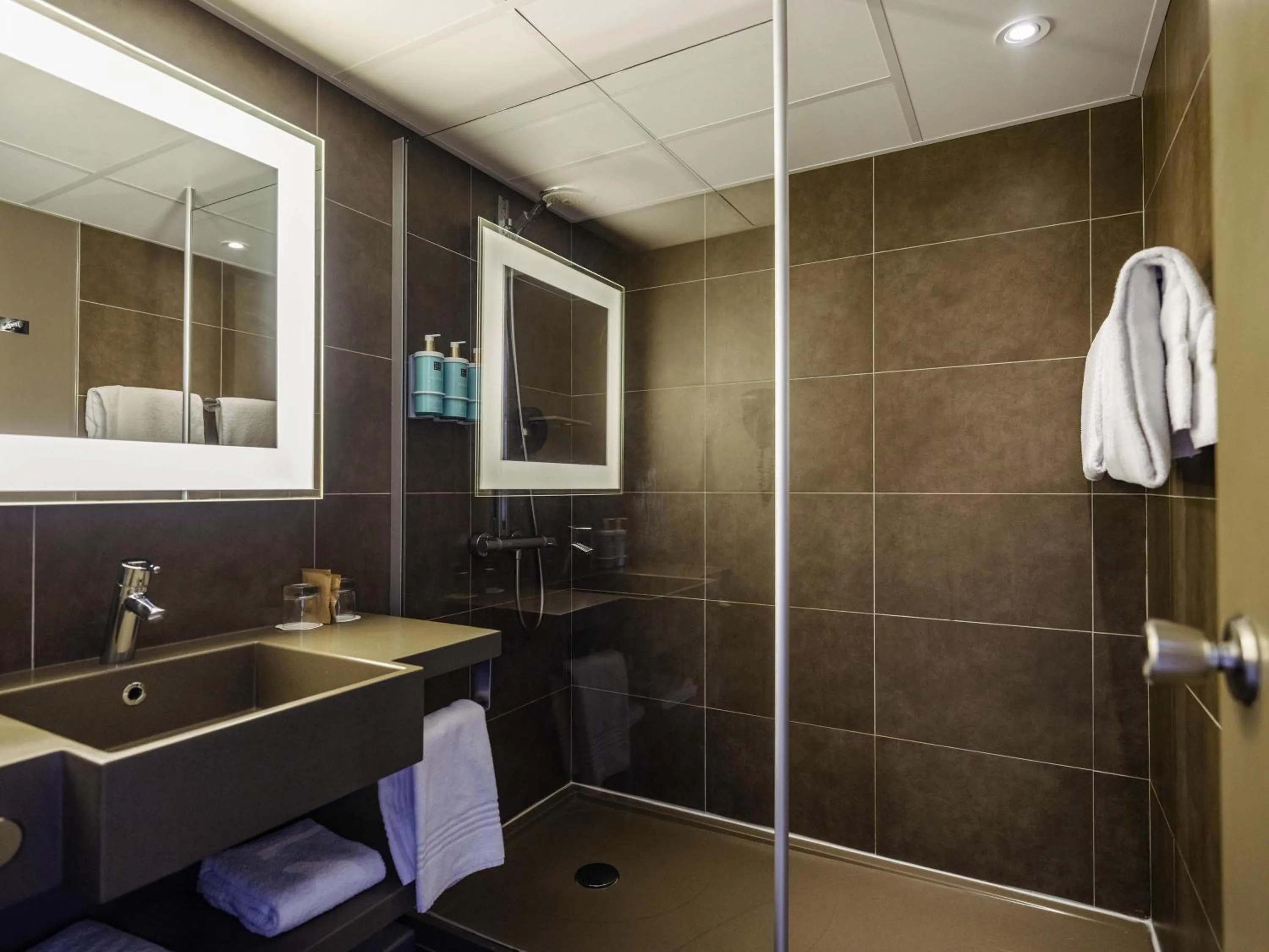 Bedroom in Novotel Nantes Carquefou