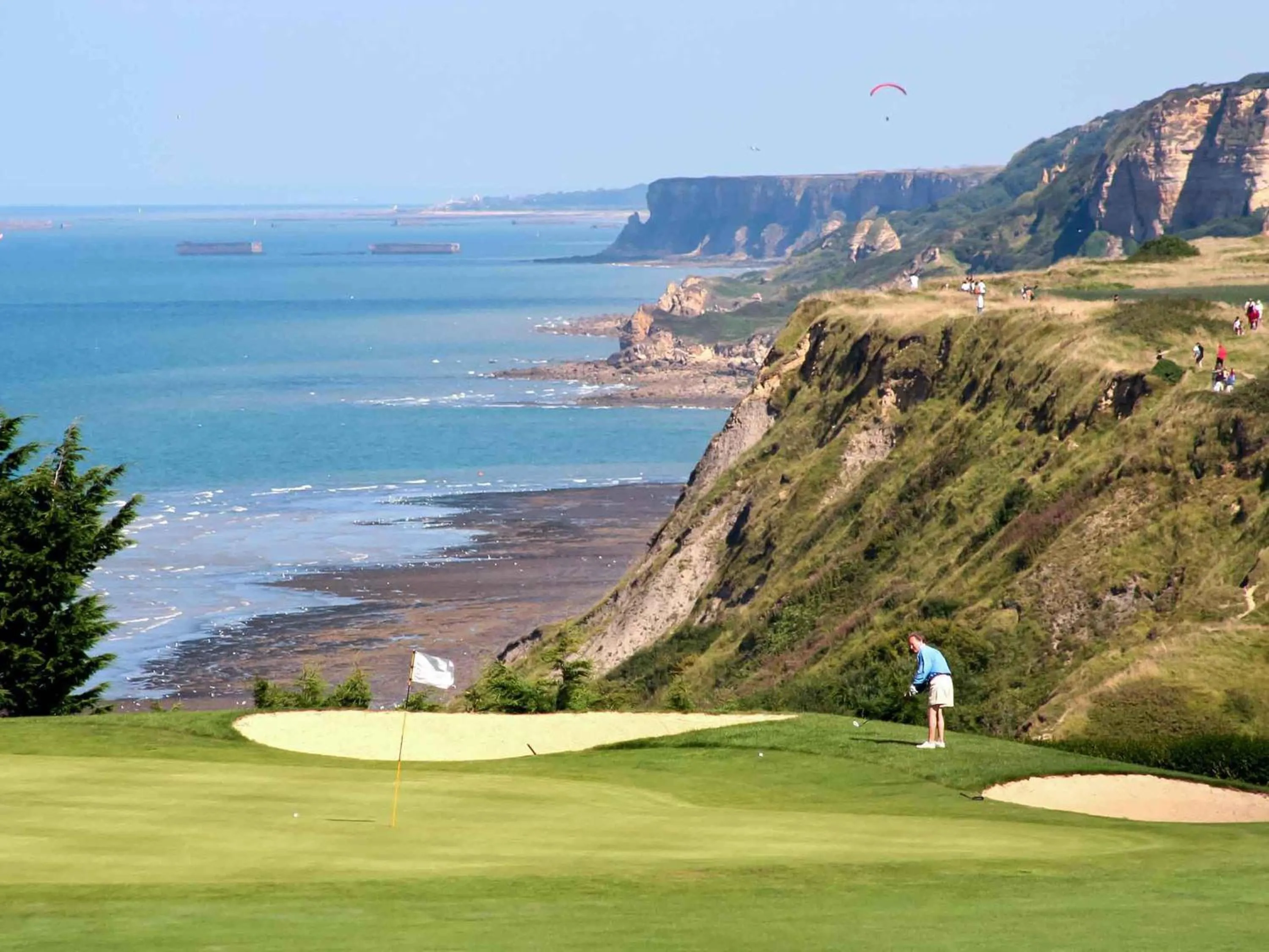 Golfcourse in Mercure Caen Centre Port De Plaisance