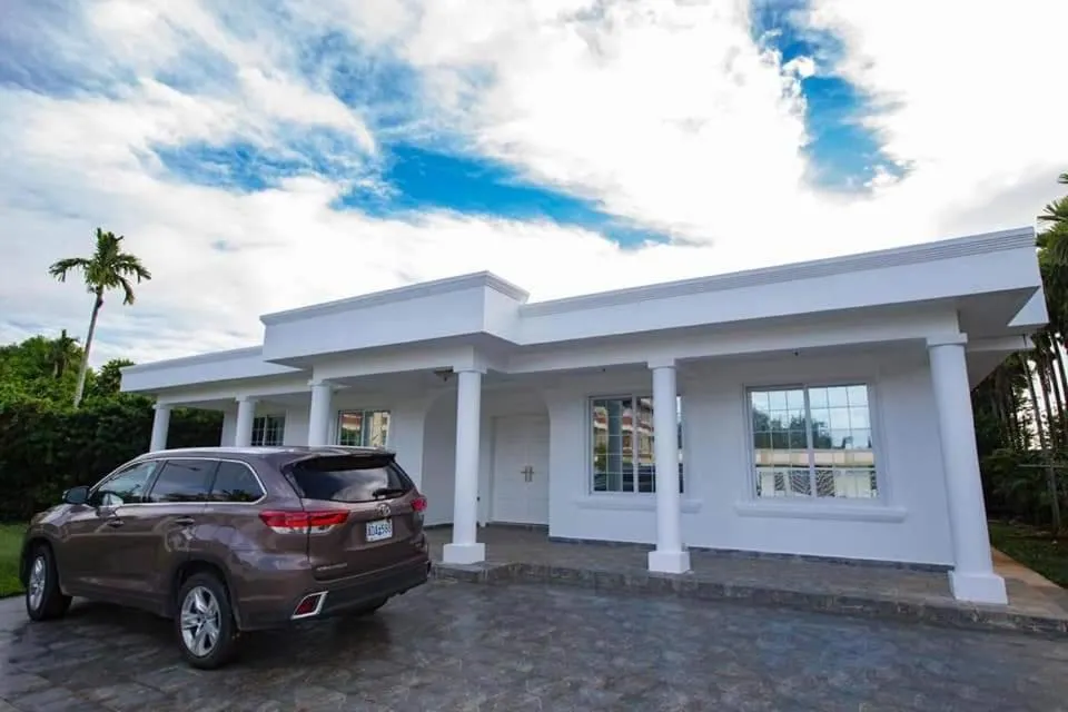 Hanamitsu Hotel & Spa